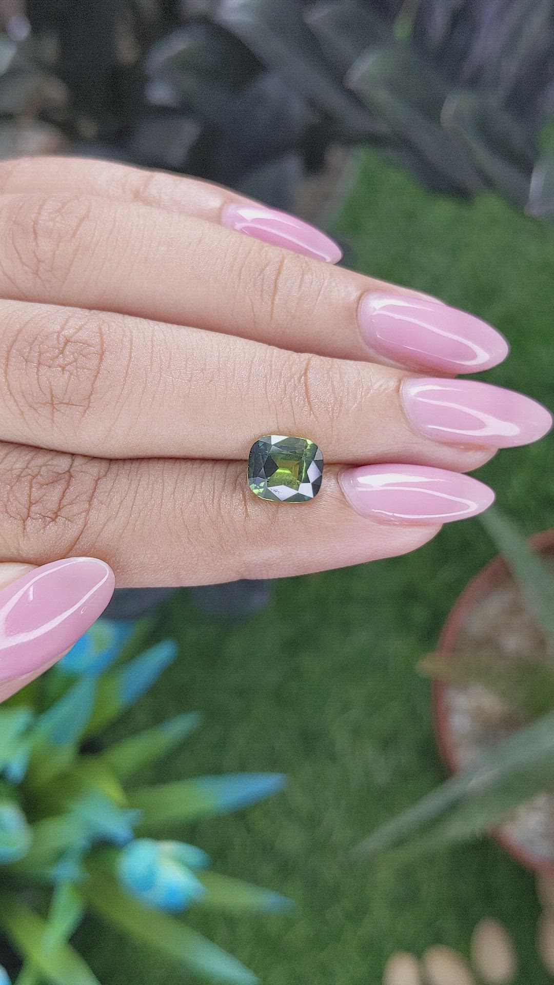 2.20 Ct. Bi Color / Parti Sapphire from Australia Size Video