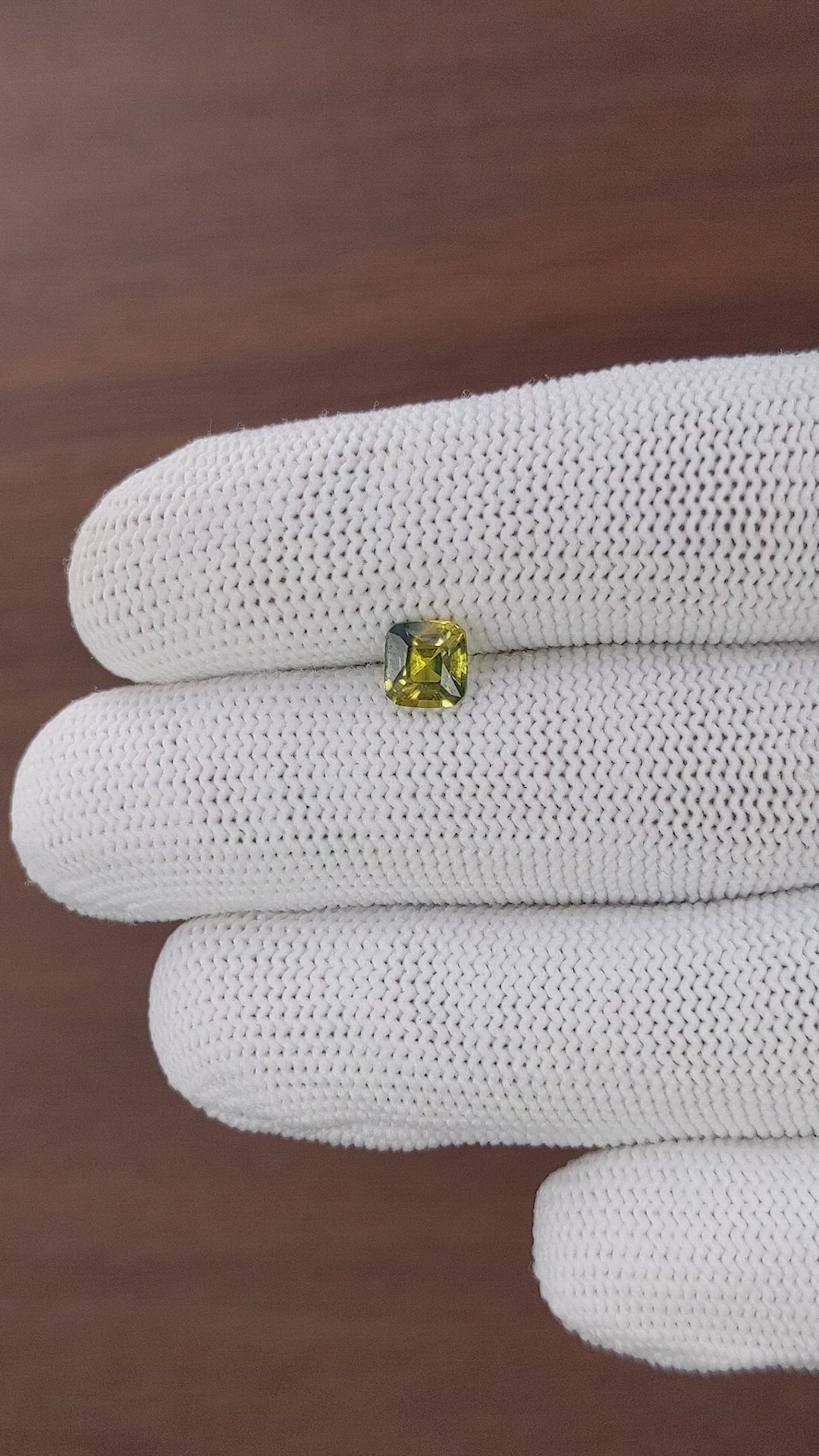 1.11 Ct. Bi Color / Parti Sapphire from Australia Size Video