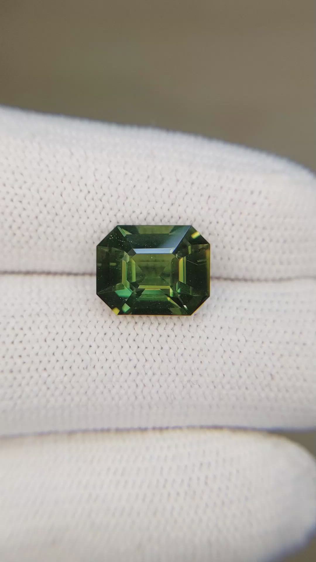 4.51 Ct. Yellowish Green Sapphire from Madagascar Size Video