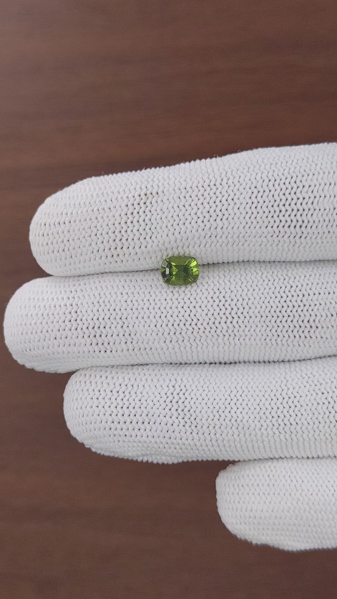 1.07 Ct. Yellowish Green Sapphire from Australia Size Video