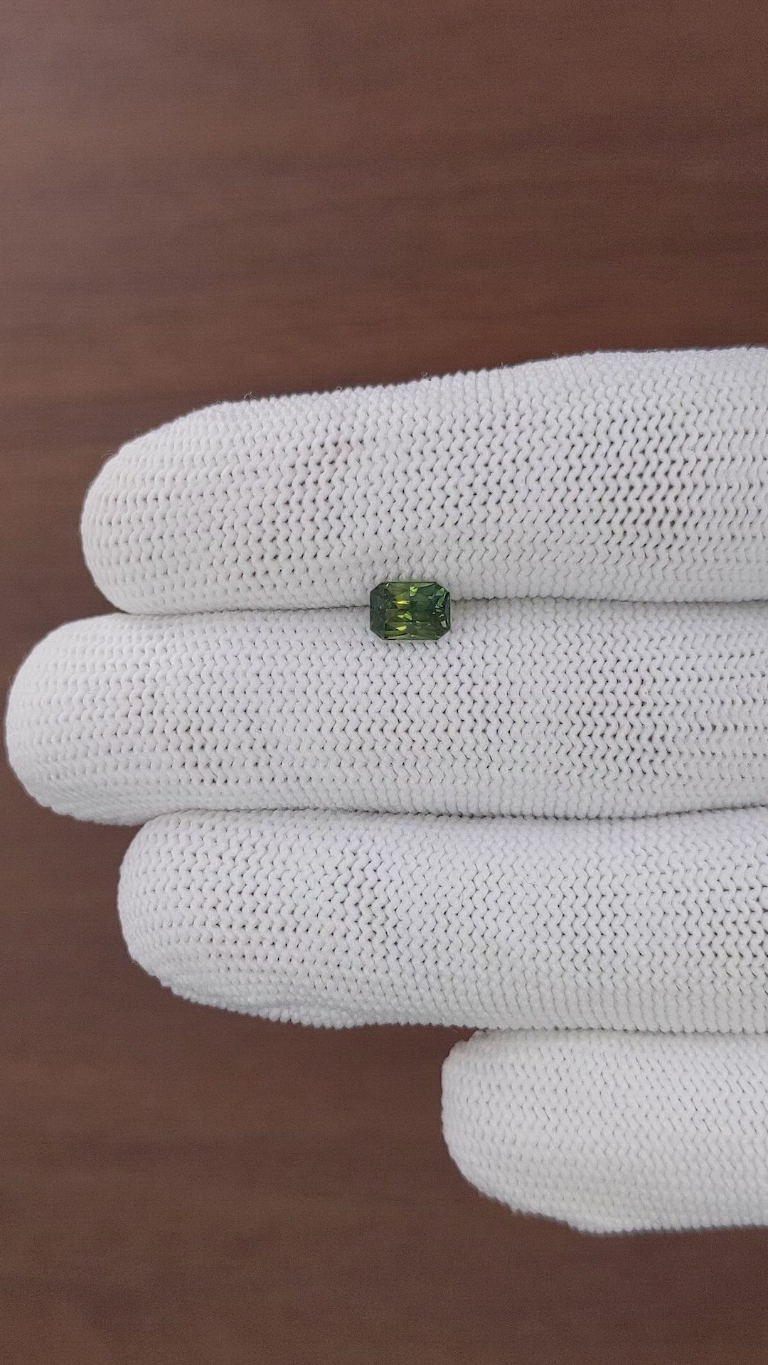 0.99 Ct. Yellowish Green Sapphire from Australia Size Video