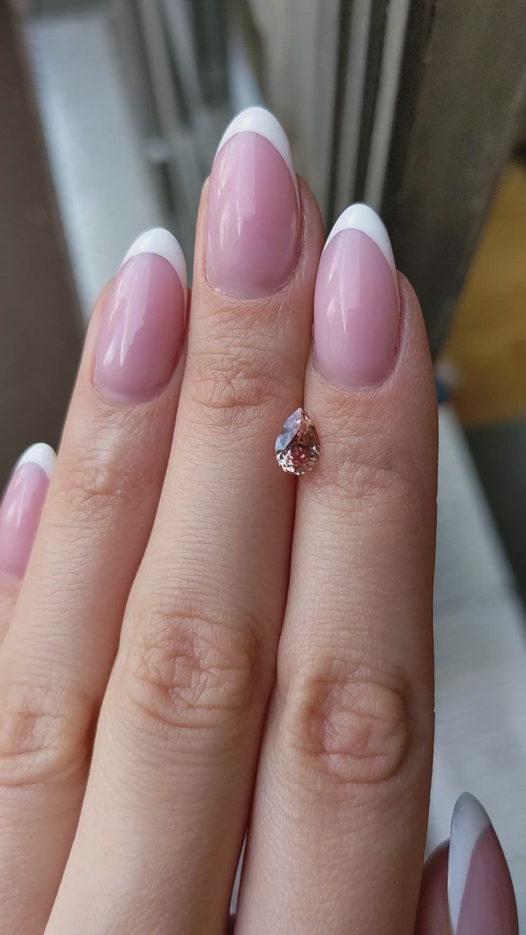 1.05 Ct. Padparadscha Sapphire from Ceylon (Sri Lanka) Size Video