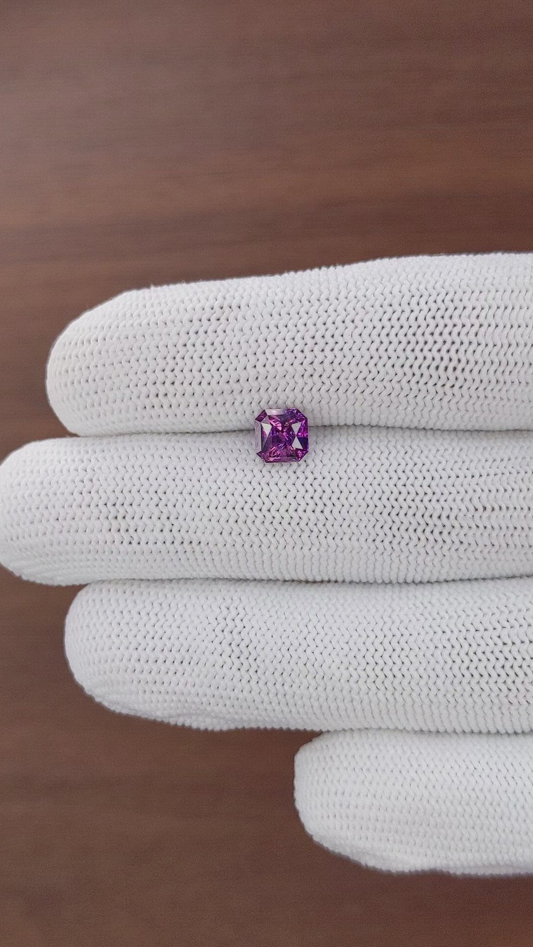 1.20 Ct. Bi Color / Parti Sapphire from Ceylon (Sri Lanka) Size Video