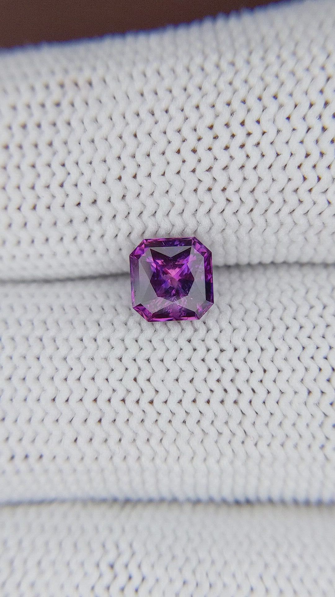 1.20 Ct. Bi Color / Parti Sapphire from Ceylon (Sri Lanka) Size Video