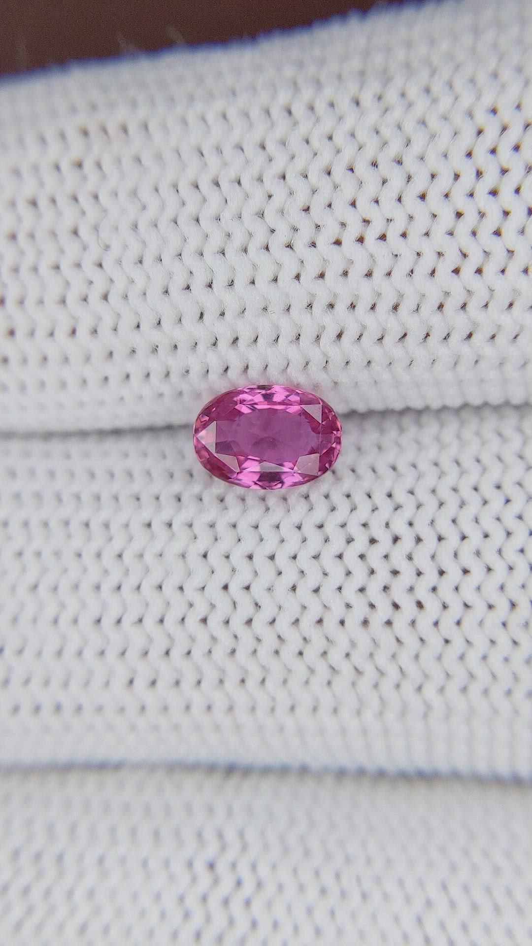 1.02 Ct. Pink Sapphire from Ceylon (Sri Lanka) Size Video