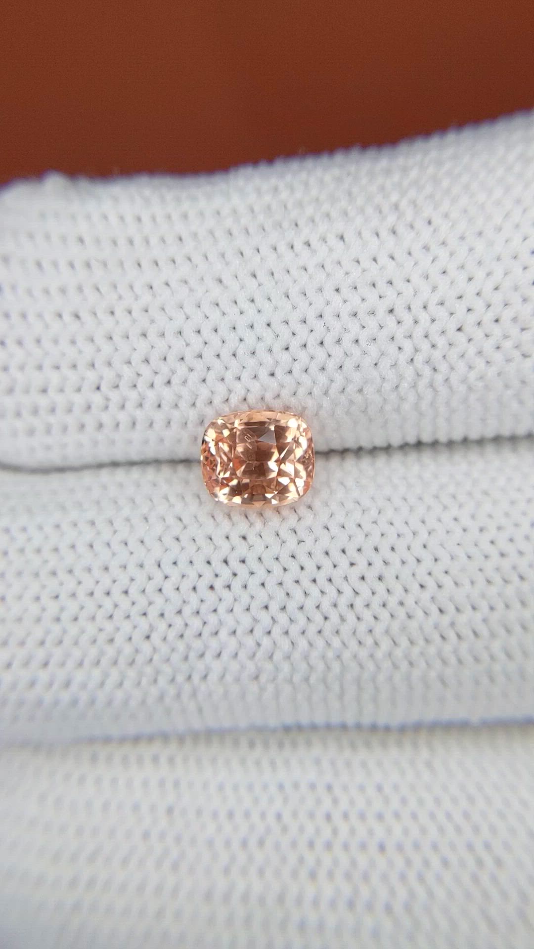 1.67 Ct. Padparadscha Sapphire from Ceylon (Sri Lanka) Size Video
