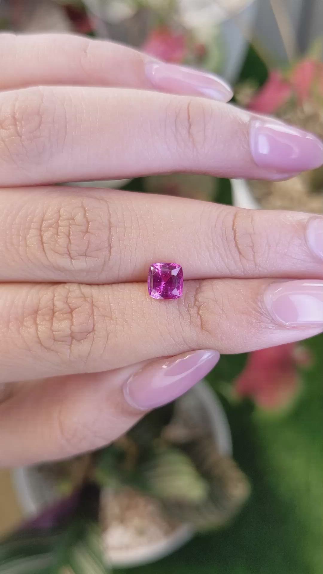 1.22 Ct. Purplish Pink Sapphire from Ceylon (Sri Lanka) Size Video