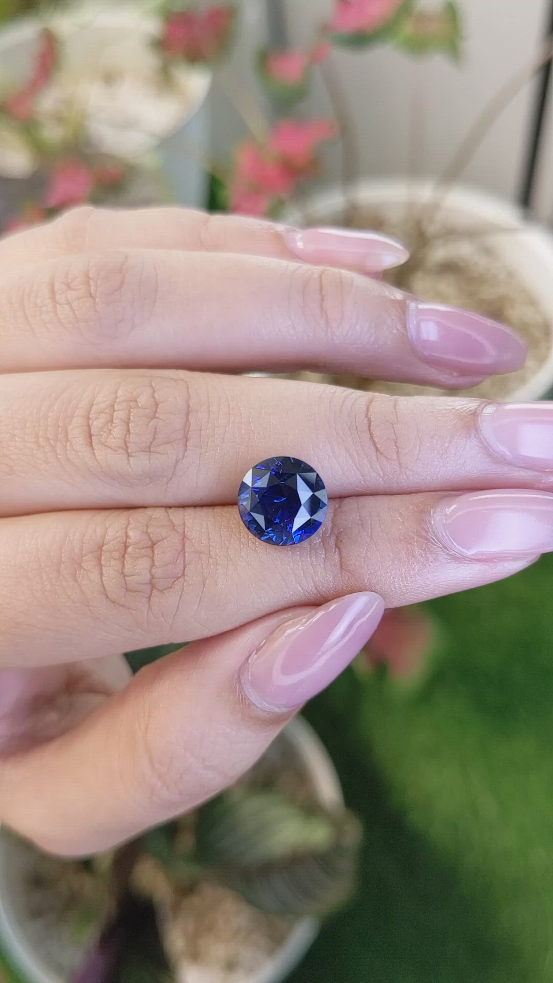 6.40 Ct. Blue Sapphire from Ceylon (Sri Lanka) Size Video