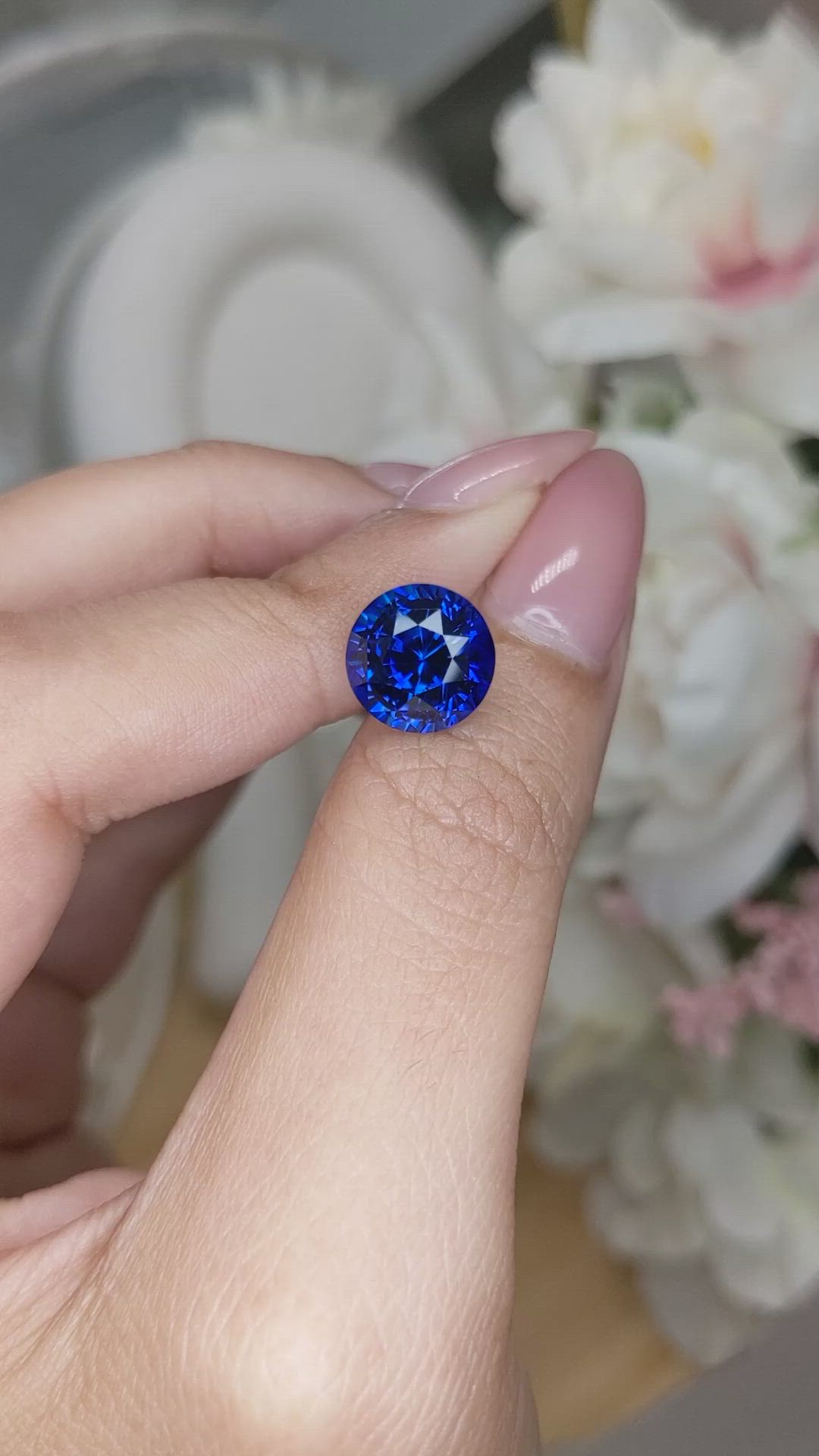 6.40 Ct. Blue Sapphire from Ceylon (Sri Lanka) Size Video