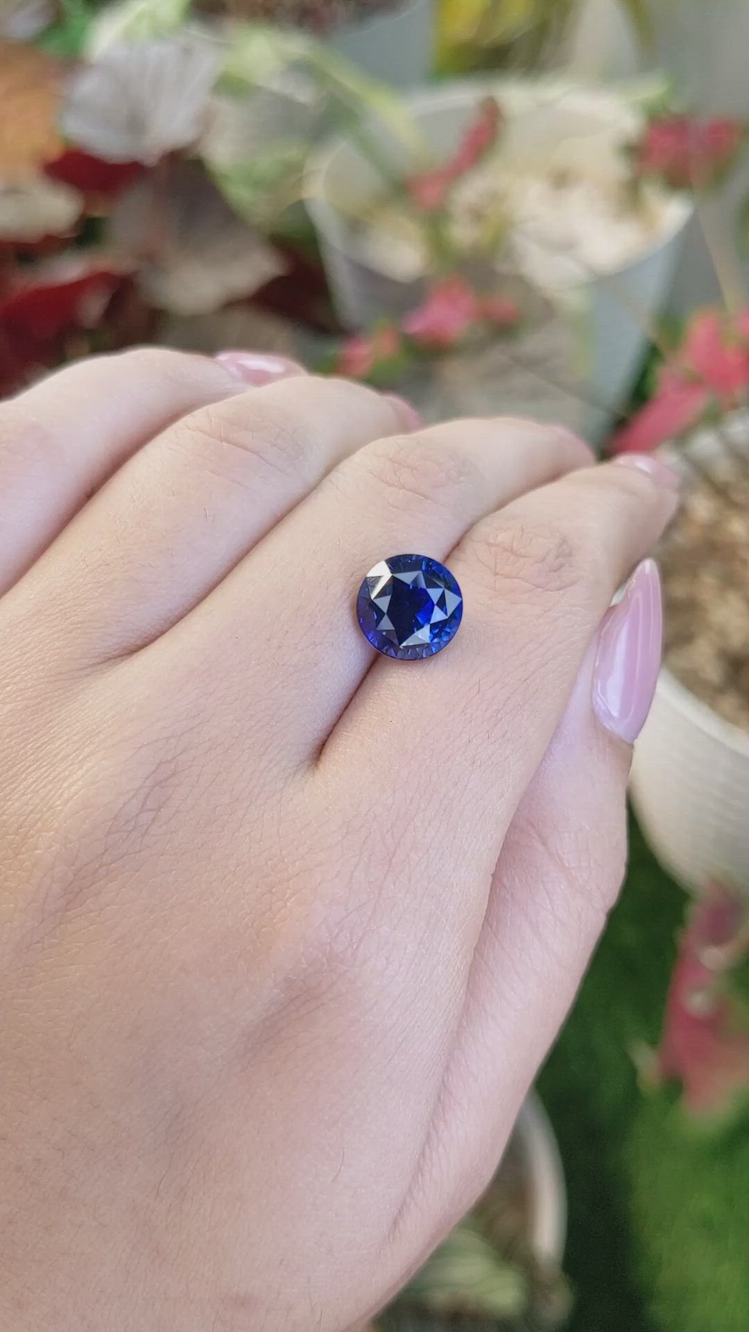 6.40 Ct. Blue Sapphire from Ceylon (Sri Lanka) Size Video