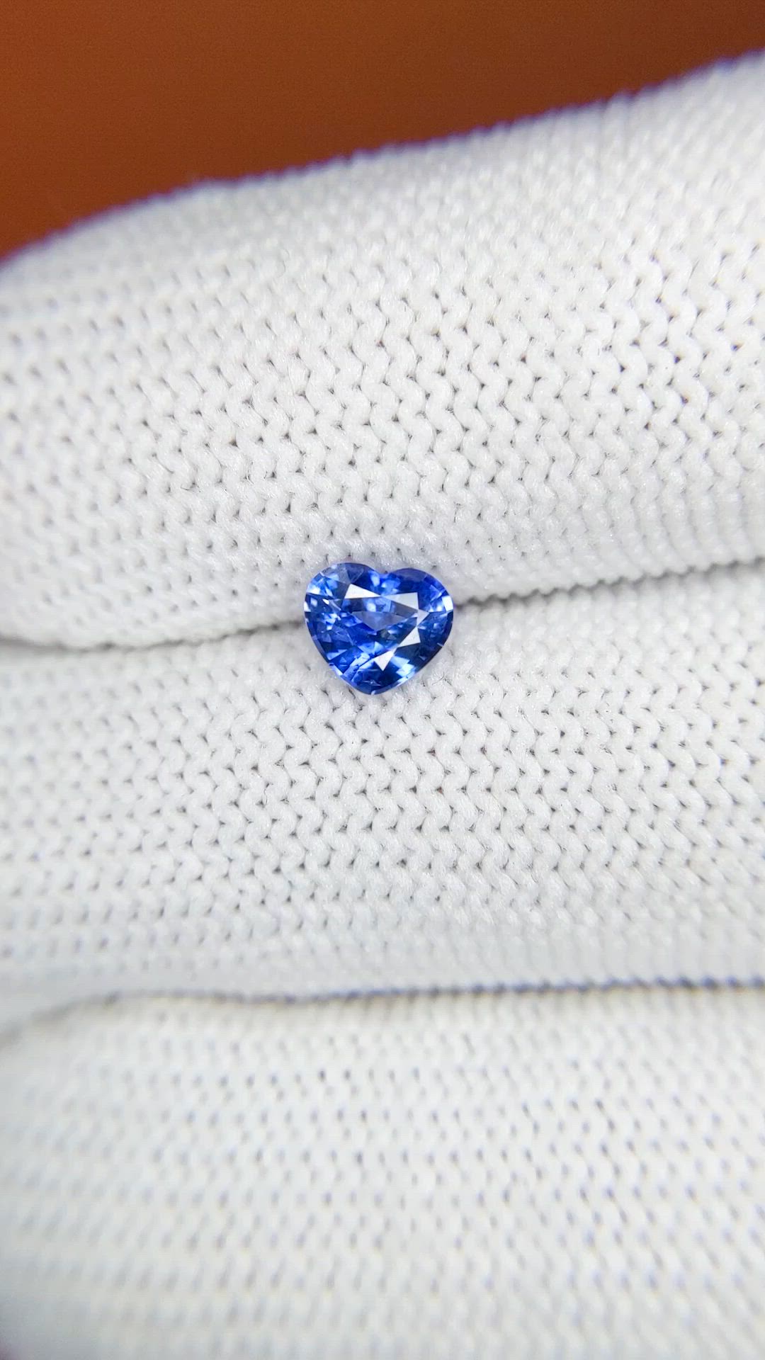 0.57 Ct. Blue Sapphire from Ceylon (Sri Lanka) Size Video