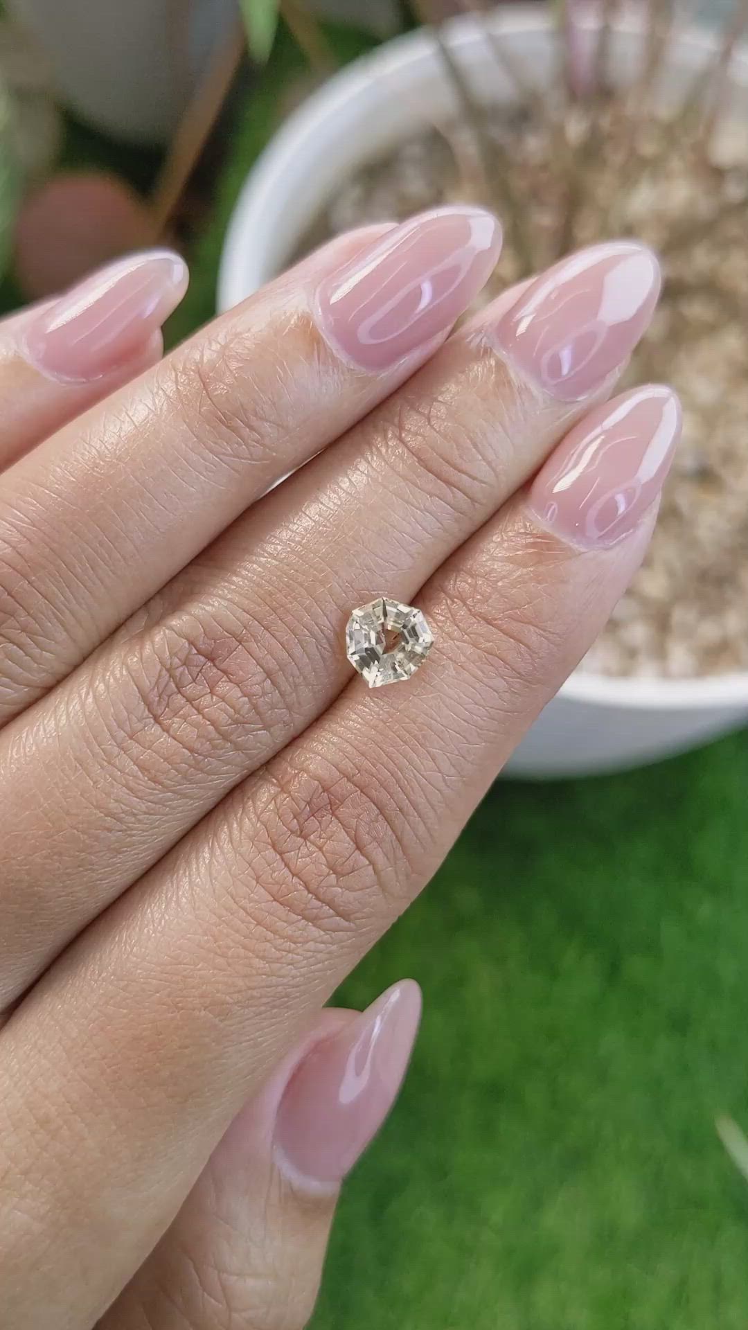 1.56 Ct. Yellow Sapphire from Ceylon (Sri Lanka) Size Video