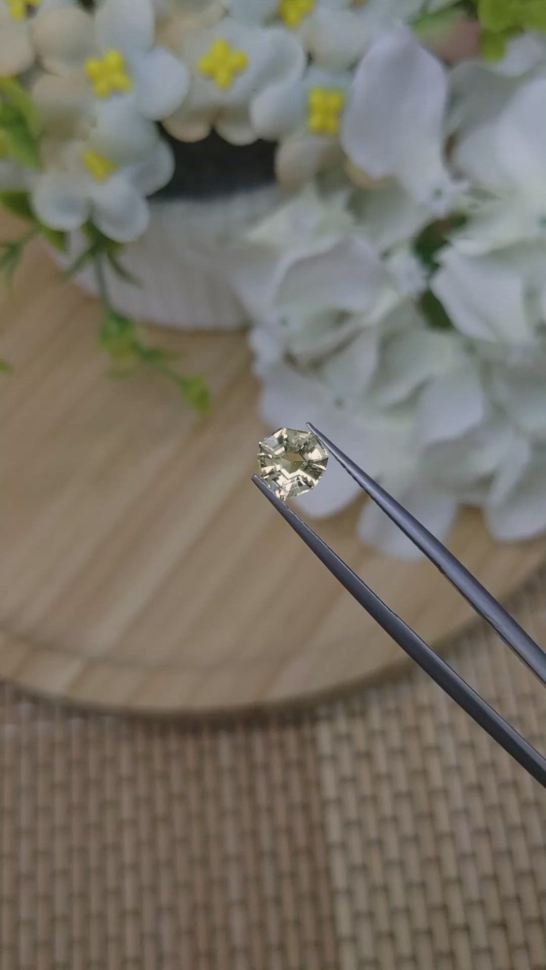 1.56 Ct. Yellow Sapphire from Ceylon (Sri Lanka) Size Video