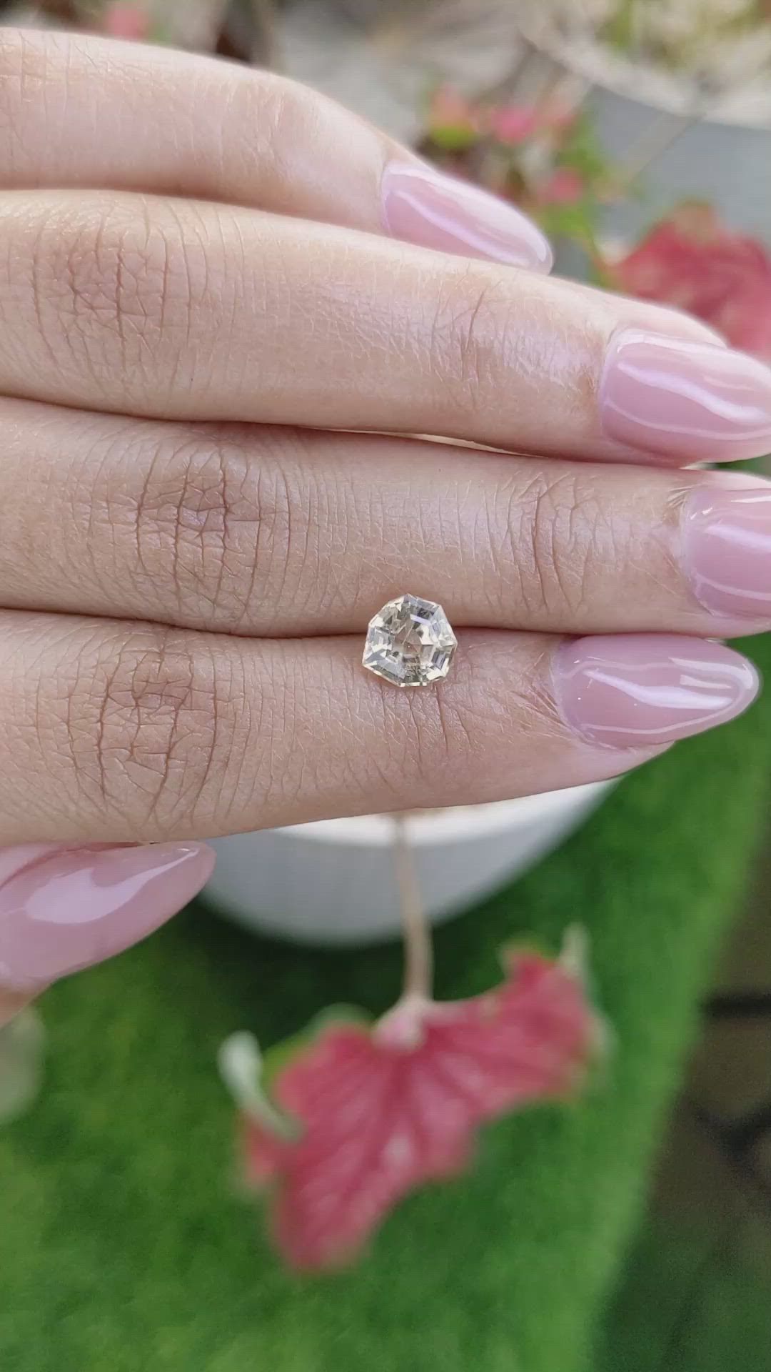 1.56 Ct. Yellow Sapphire from Ceylon (Sri Lanka) Size Video