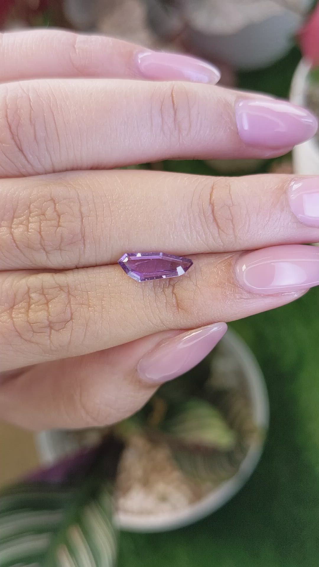1.33 Ct. Pinkish Purple Sapphire from Ceylon (Sri Lanka) Size Video