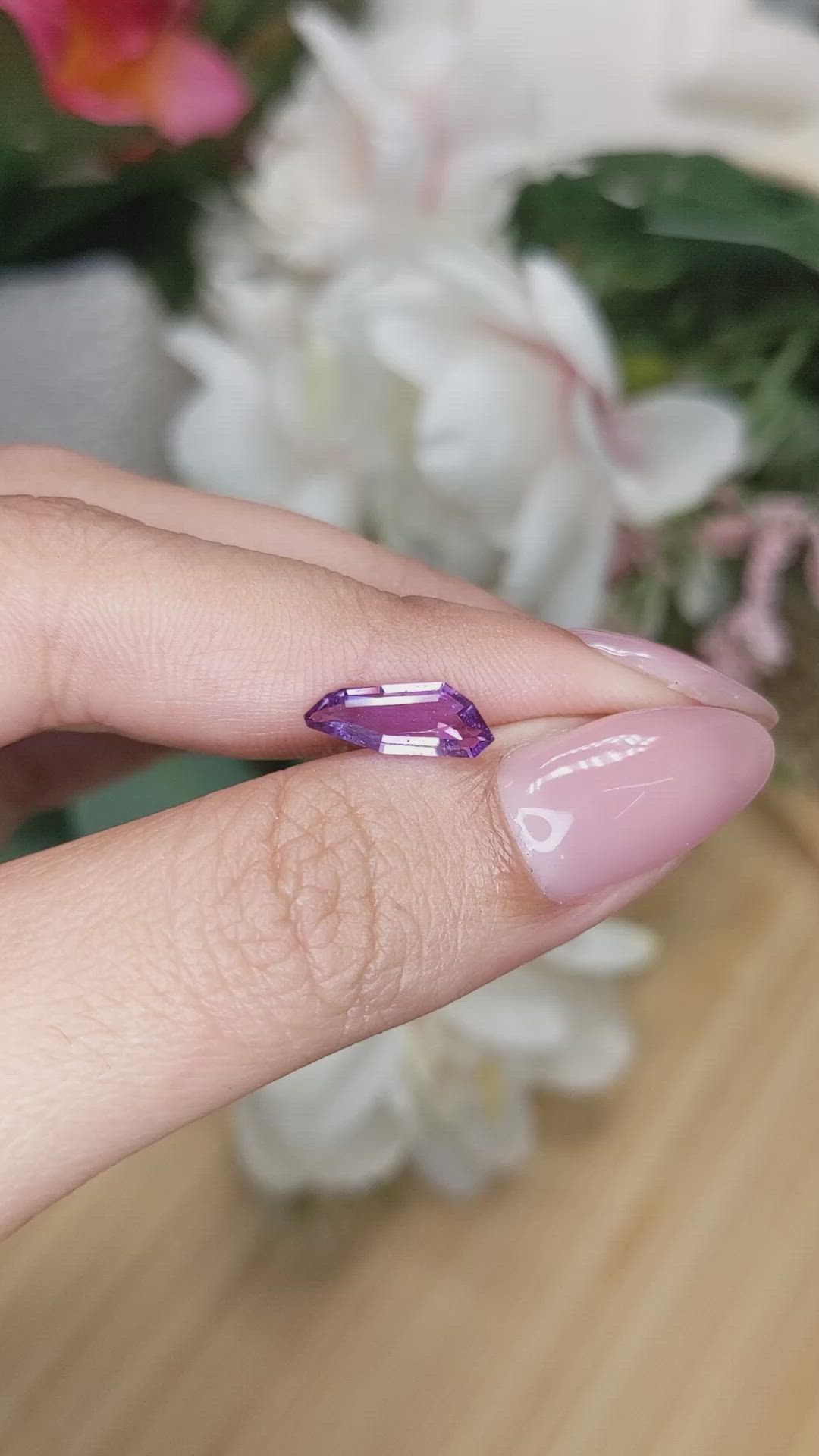 1.33 Ct. Pinkish Purple Sapphire from Ceylon (Sri Lanka) Size Video