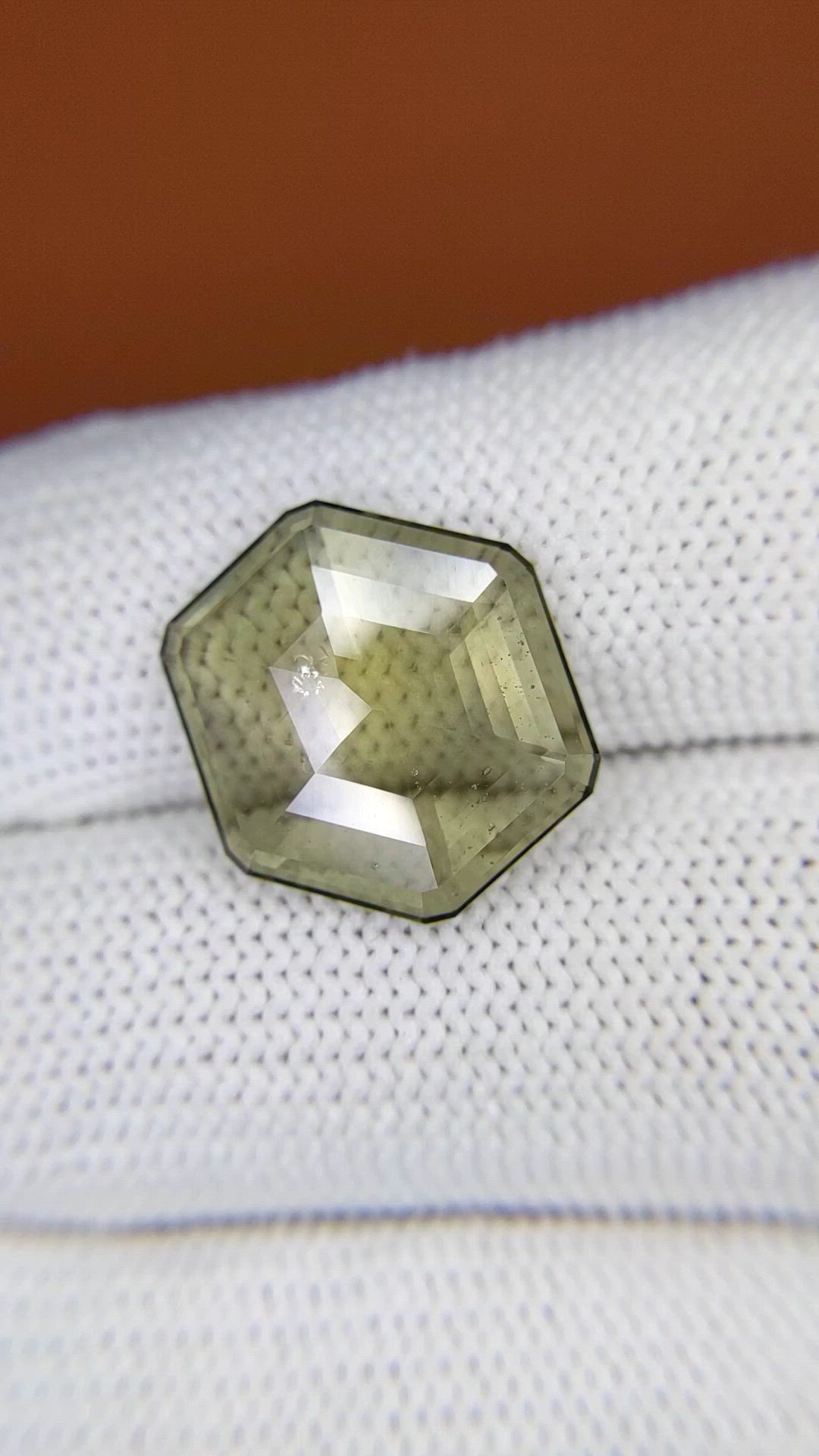 8.01 Ct. Color Change Sapphire from Ceylon (Sri Lanka) Size Video