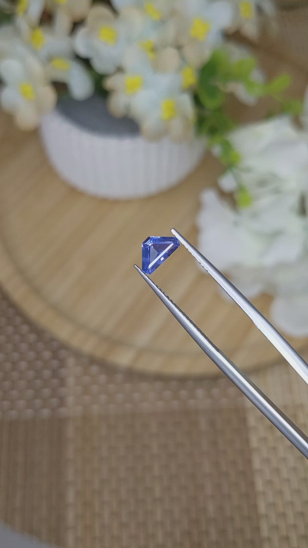 0.78 Ct. Blue Sapphire from Ceylon (Sri Lanka) Size Video