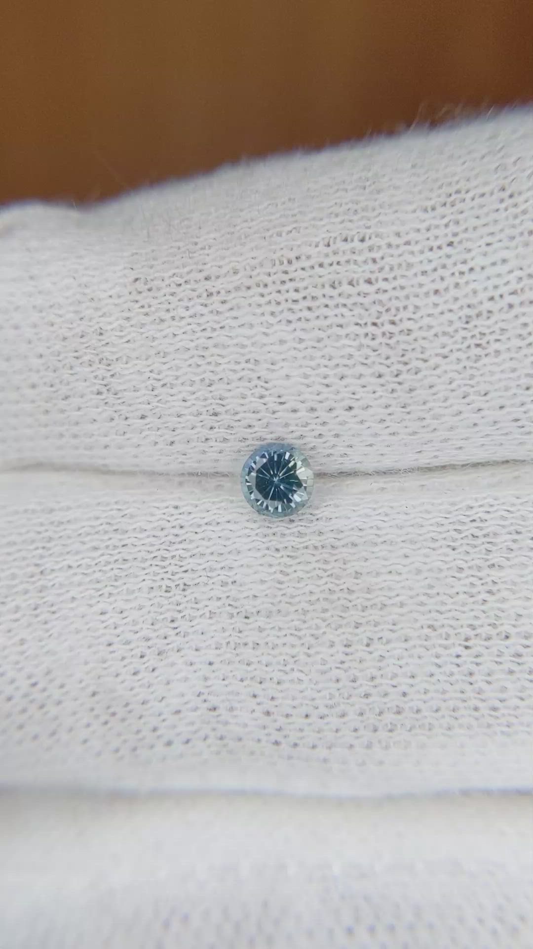 0.30 Ct. Greenish Blue Sapphire from Ceylon (Sri Lanka) Size Video
