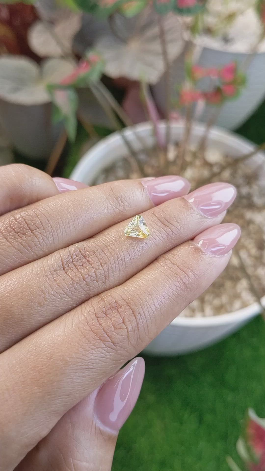 0.88 Ct. Yellow Sapphire from Ceylon (Sri Lanka) Size Video