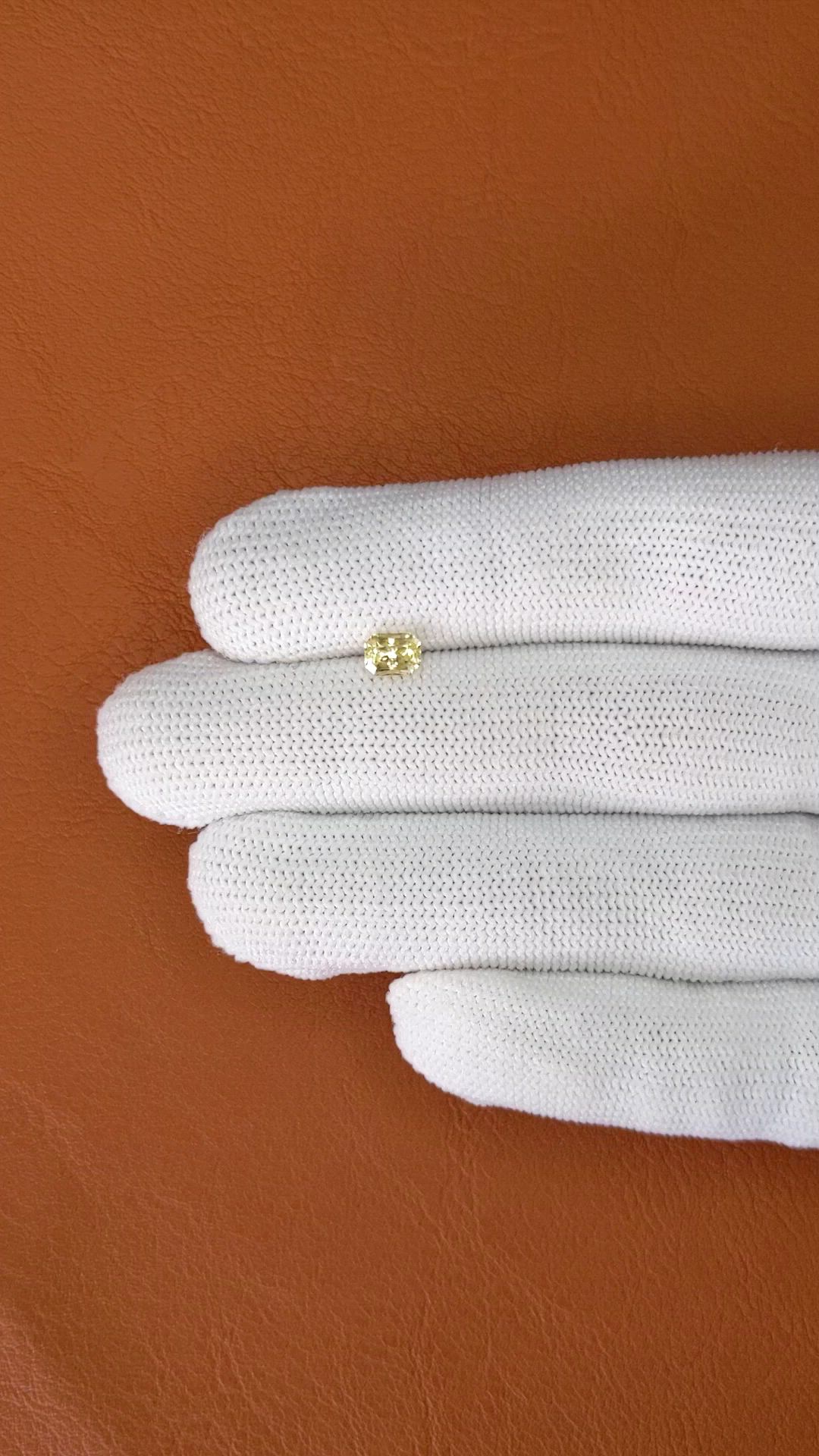 0.95 Ct. Yellow Sapphire from Ceylon (Sri Lanka) Size Video