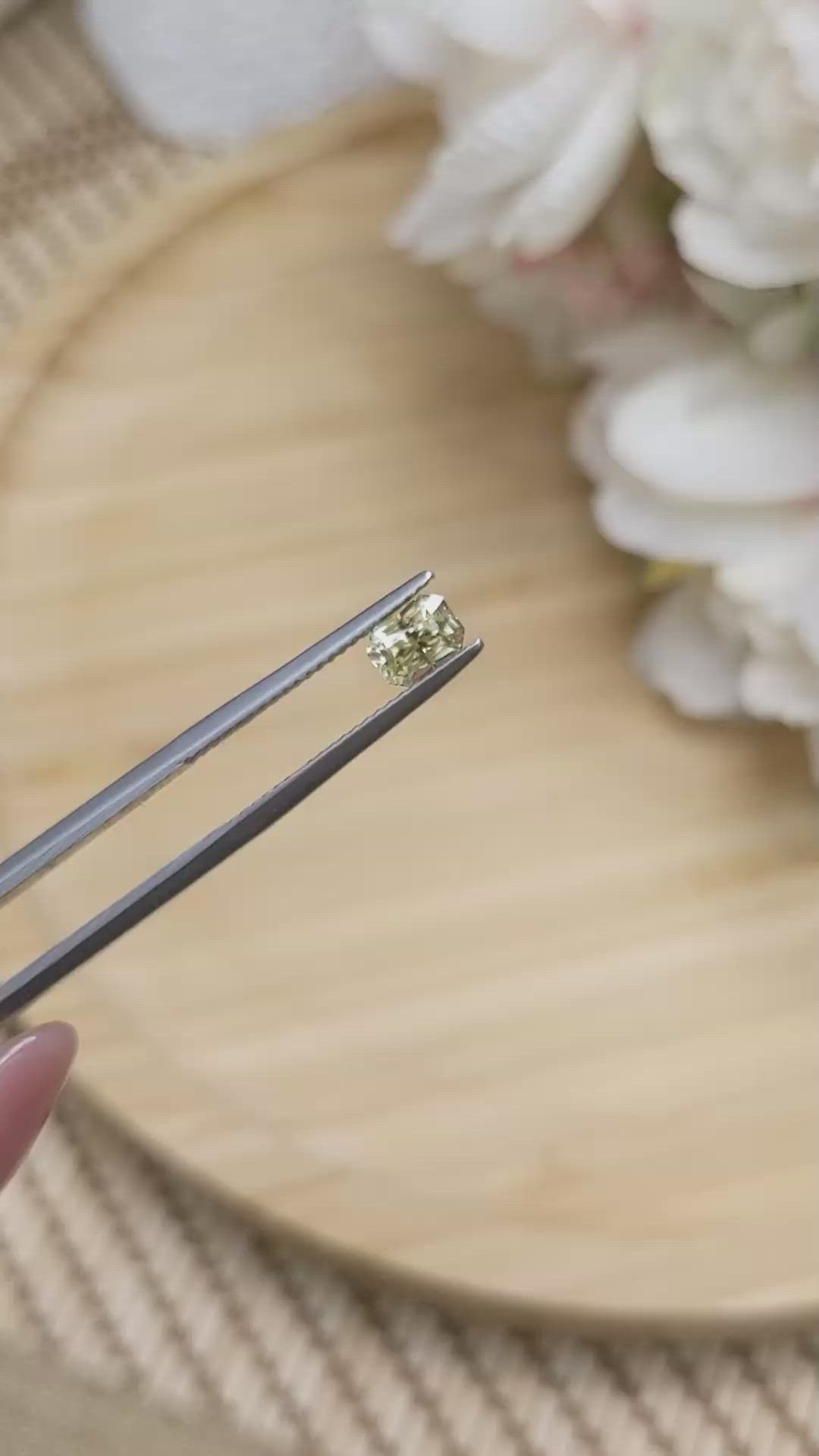 0.95 Ct. Yellow Sapphire from Ceylon (Sri Lanka) Size Video