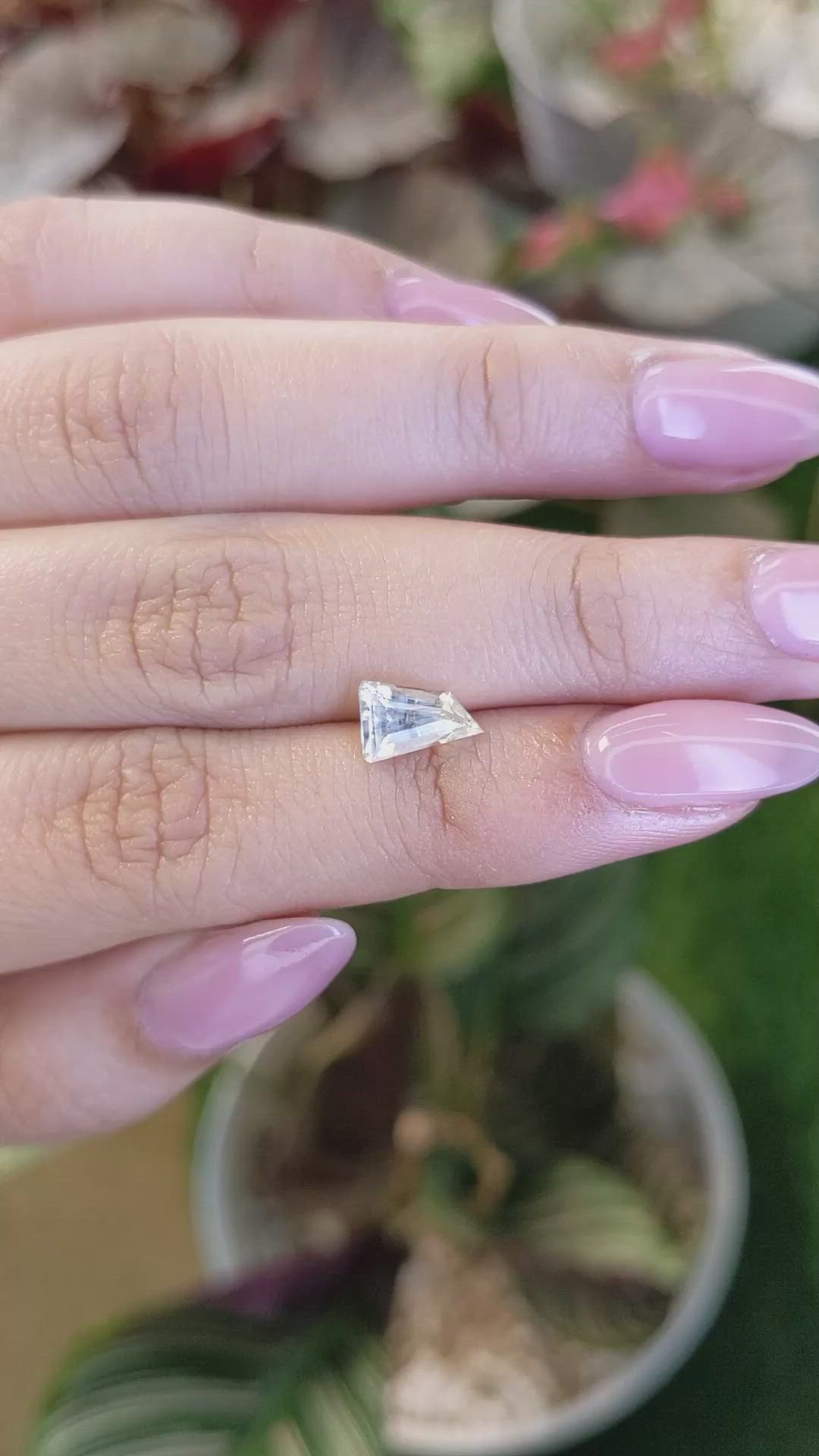 1.52 Ct. Yellow Sapphire from Ceylon (Sri Lanka) Size Video