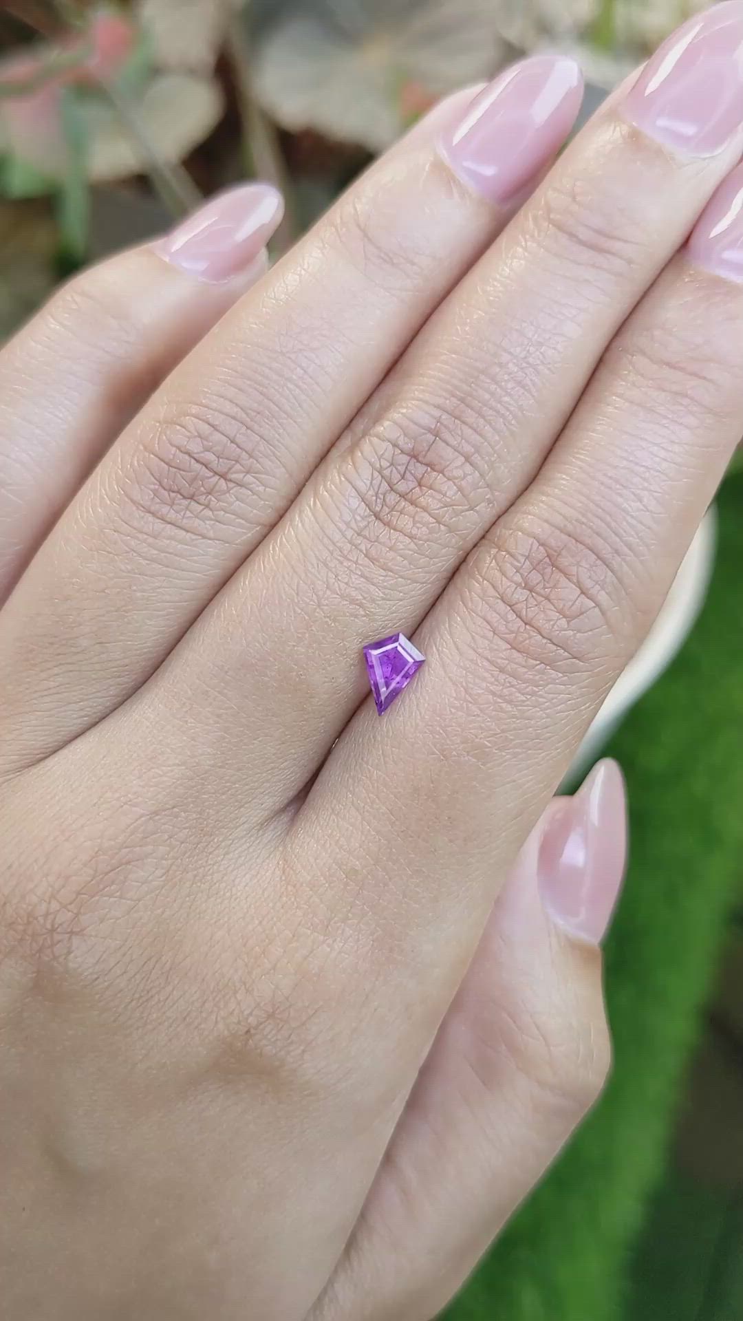 0.66 Ct. Pinkish Purple Sapphire from Ceylon (Sri Lanka) Size Video