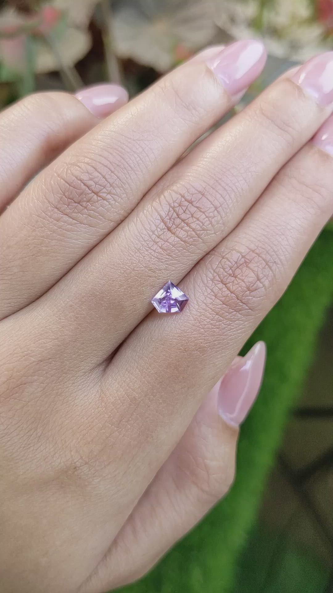 0.86 Ct. Pinkish Purple Sapphire from Ceylon (Sri Lanka) Size Video