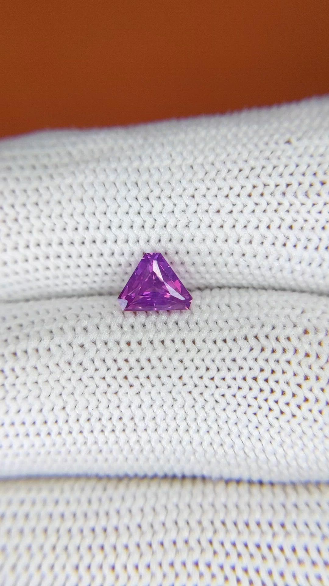 0.88 Ct. Pinkish Purple Sapphire from Ceylon (Sri Lanka) Size Video