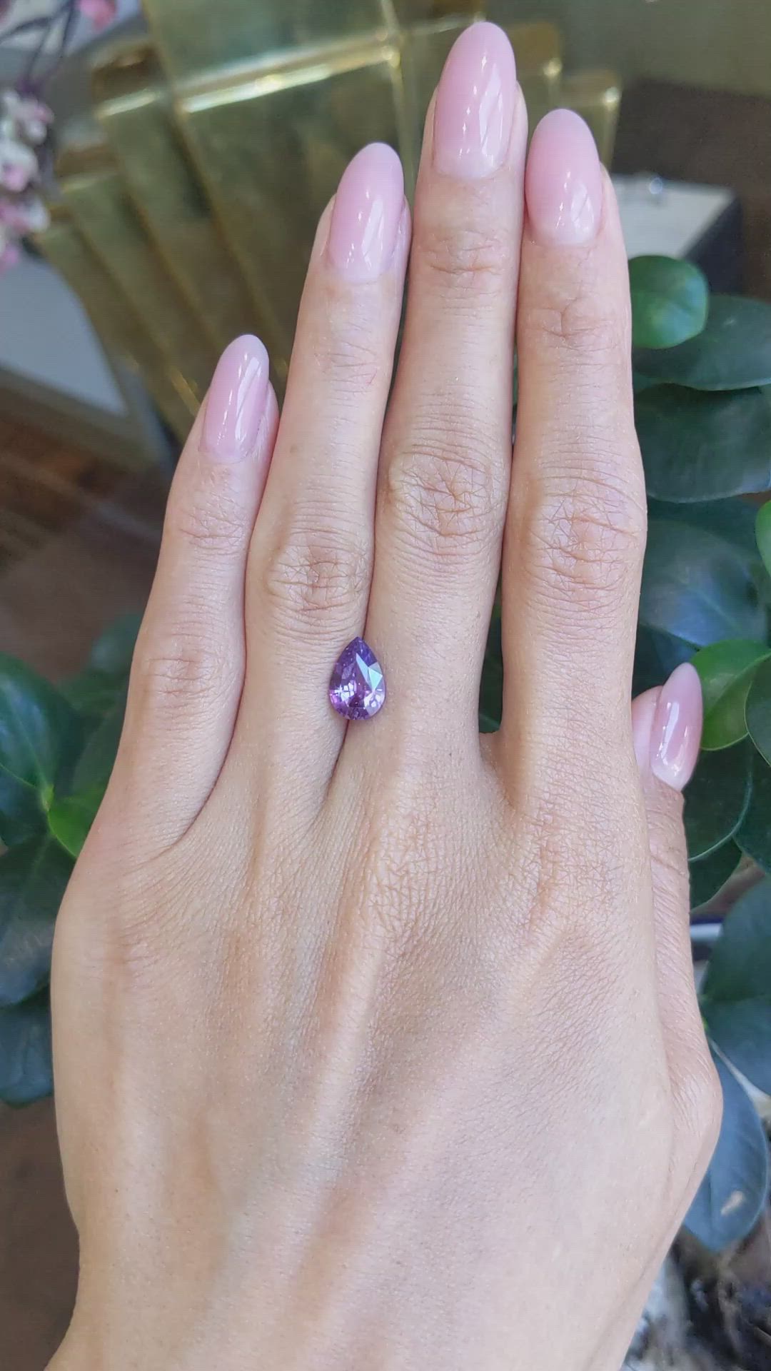 2.20 Ct. Pinkish Purple Sapphire from Ceylon (Sri Lanka) Size Video