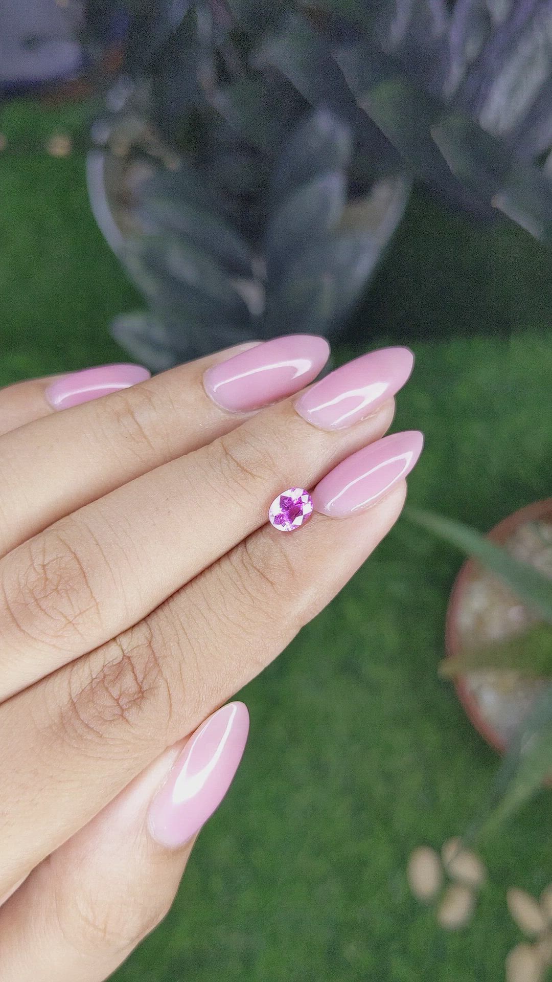 0.82 Ct. Purplish Pink Sapphire from Ceylon (Sri Lanka) Size Video