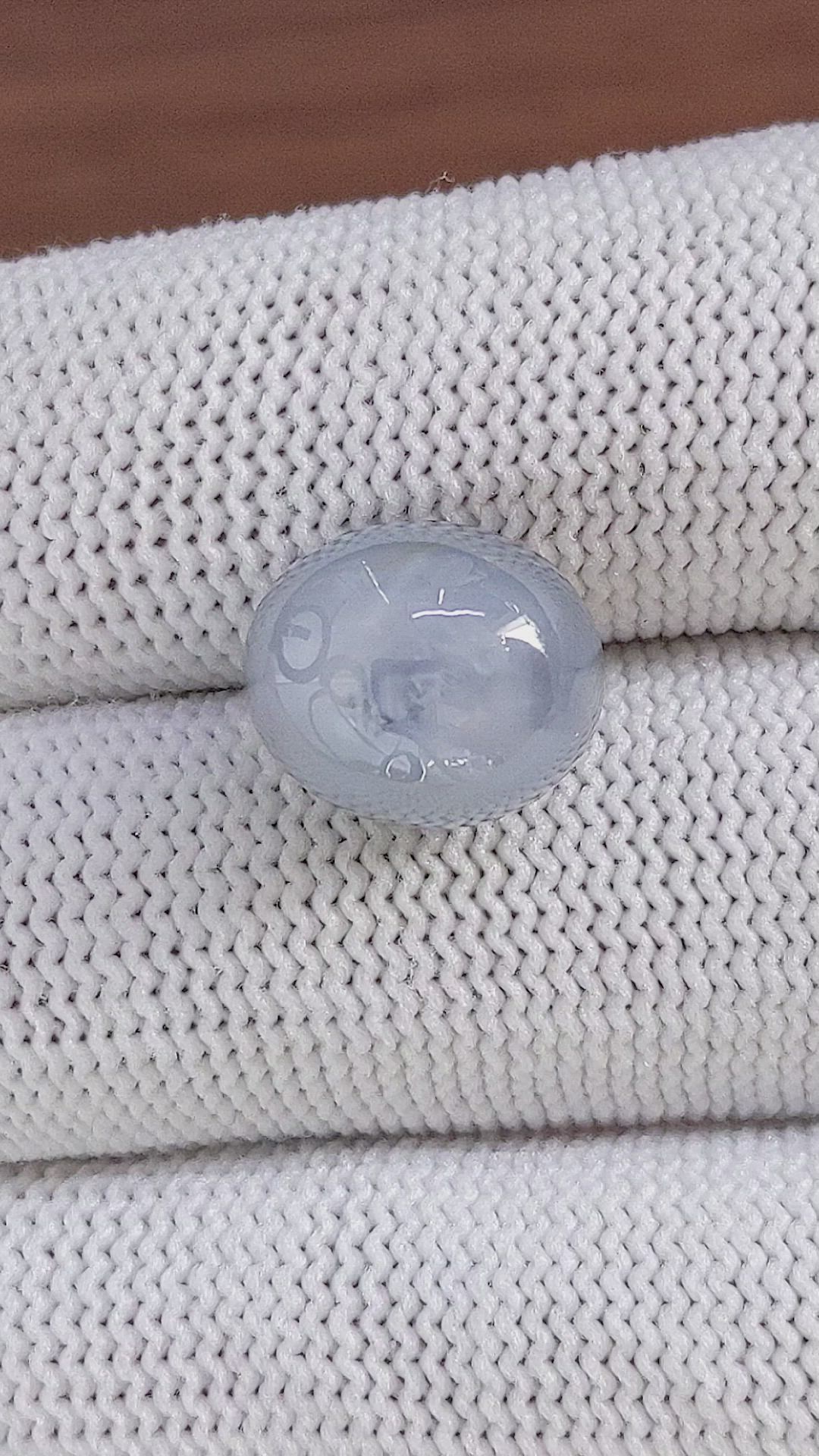 14.50 Ct. Grey Star Sapphire from Ceylon (Sri Lanka) Size Video