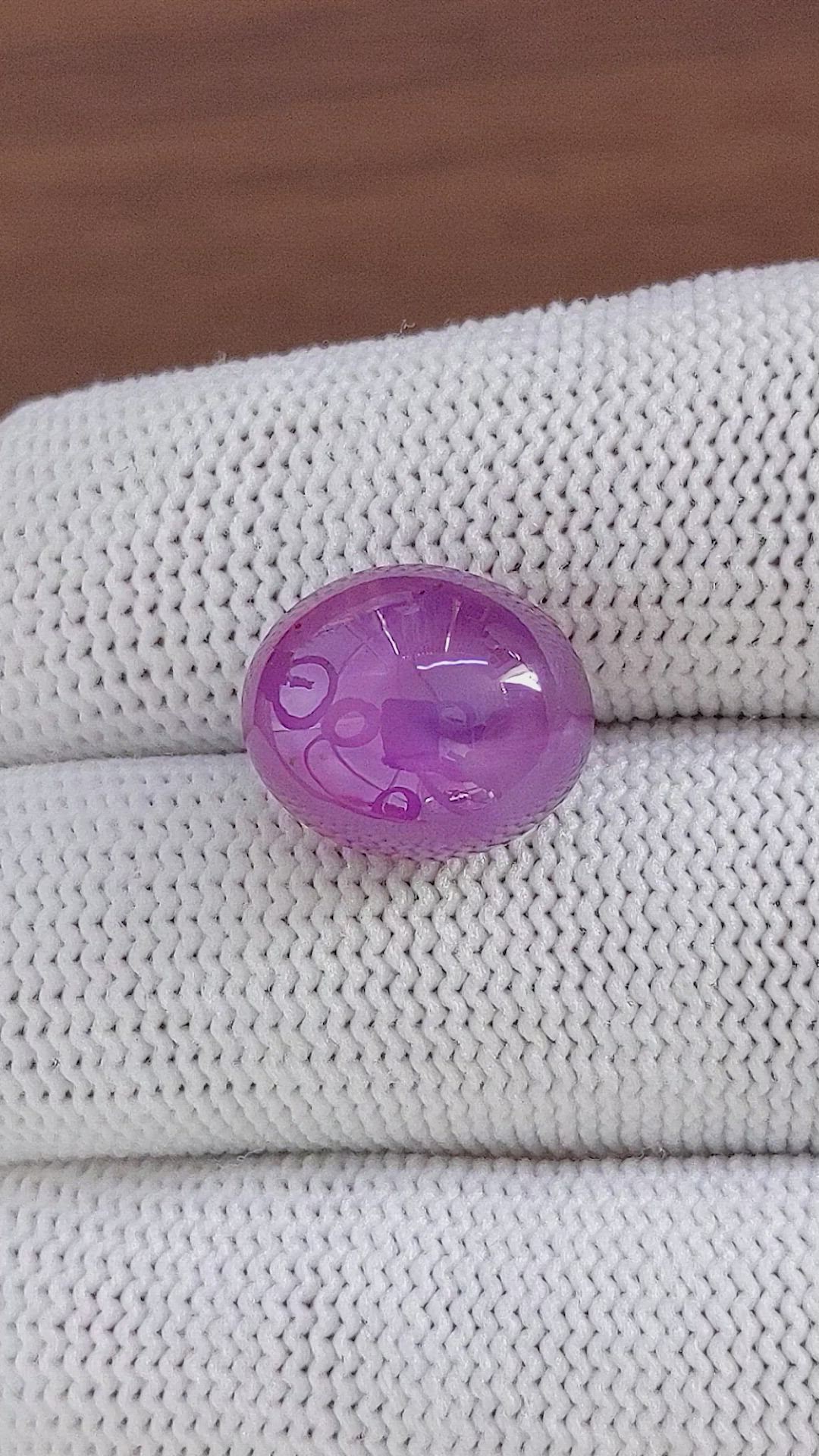 17.52 Ct. Pinkish Purple Star Sapphire from Ceylon (Sri Lanka) Size Video