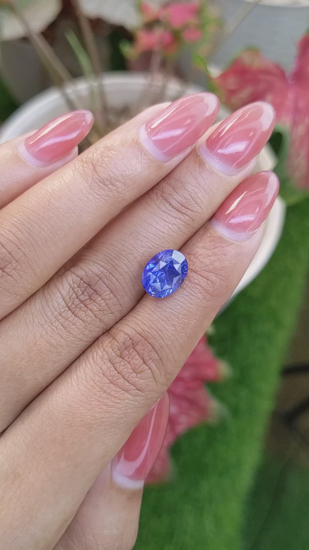 4.41 Ct. Blue Sapphire from Ceylon (Sri Lanka) Size Video