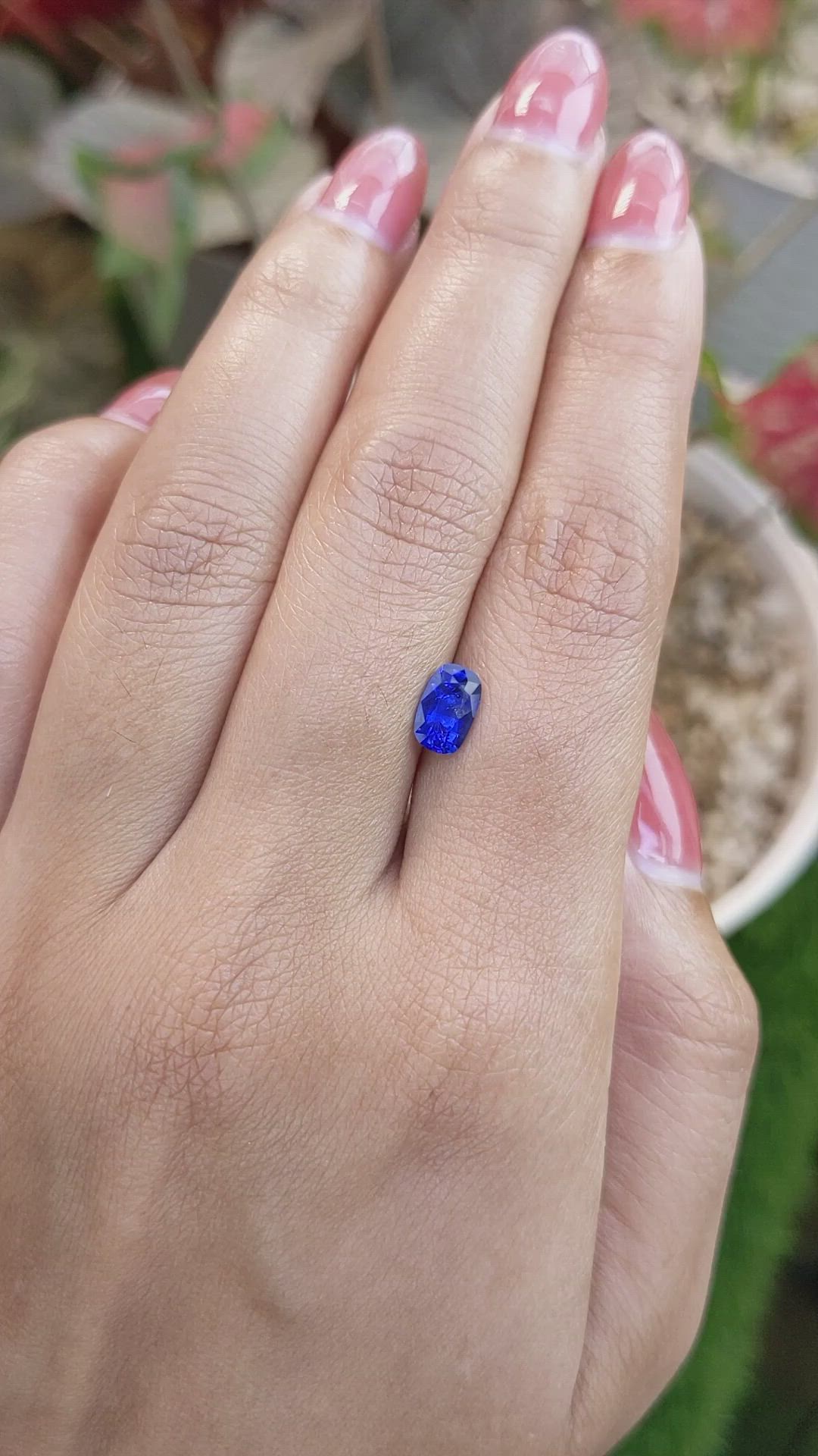 1.06 Ct. Blue Sapphire from Ceylon (Sri Lanka) Size Video
