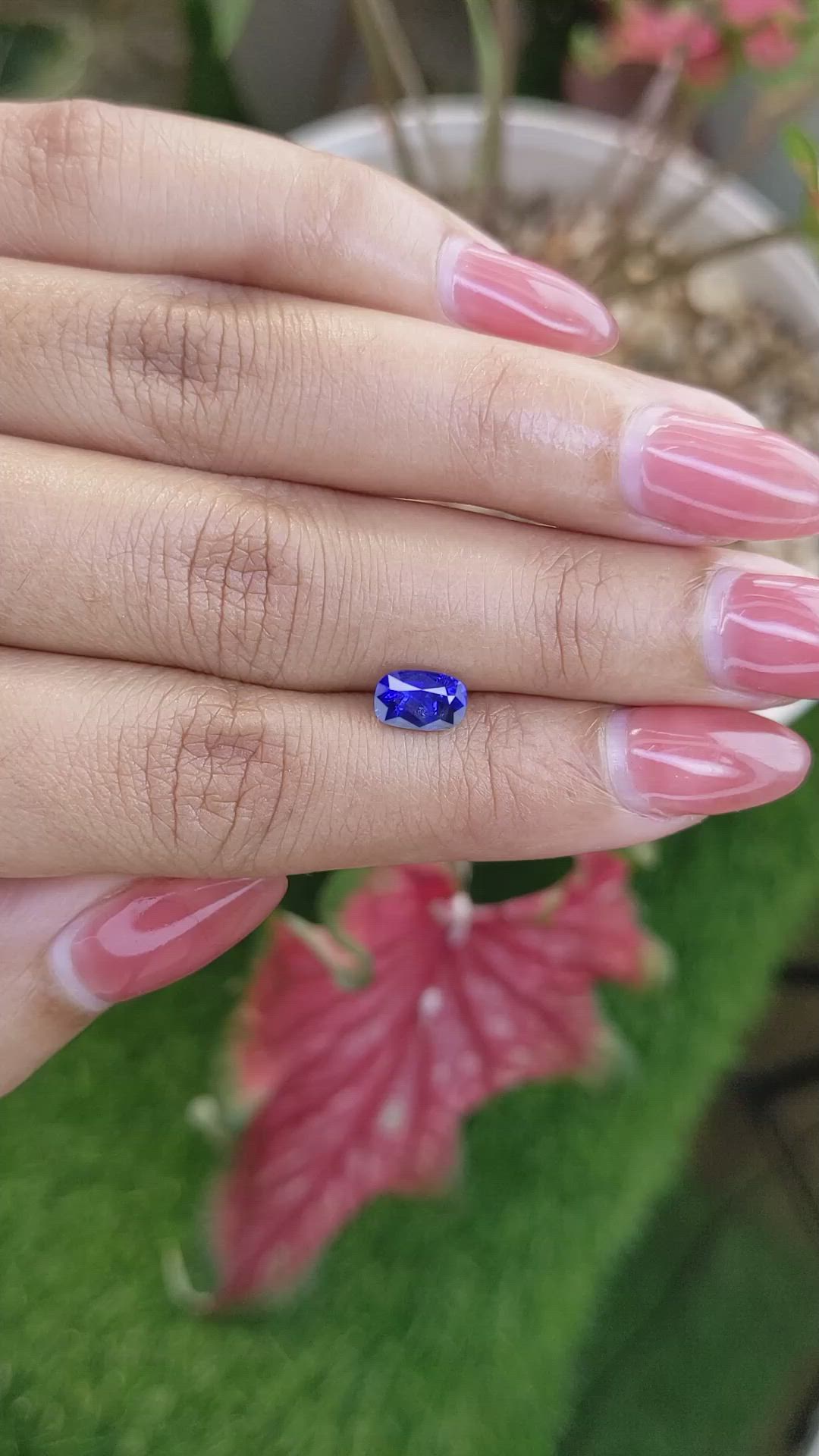 1.06 Ct. Blue Sapphire from Ceylon (Sri Lanka) Size Video