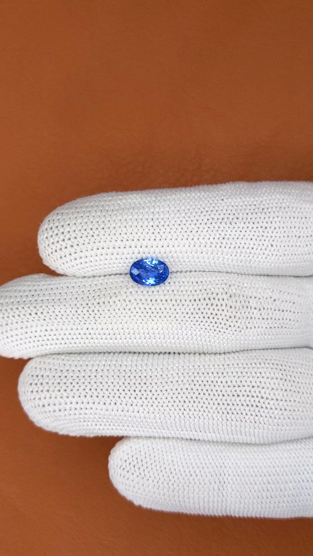 1.10 Ct. Blue Sapphire from Ceylon (Sri Lanka) Size Video