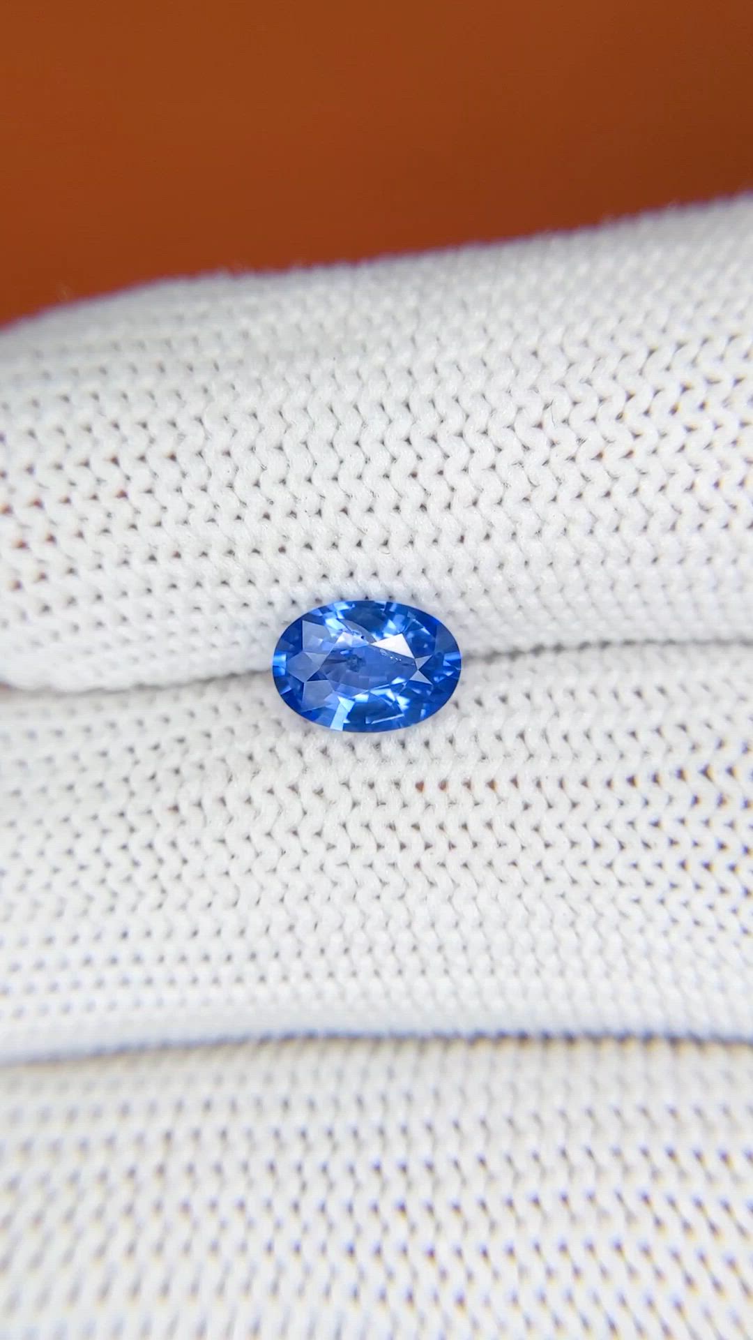 1.10 Ct. Blue Sapphire from Ceylon (Sri Lanka) Size Video
