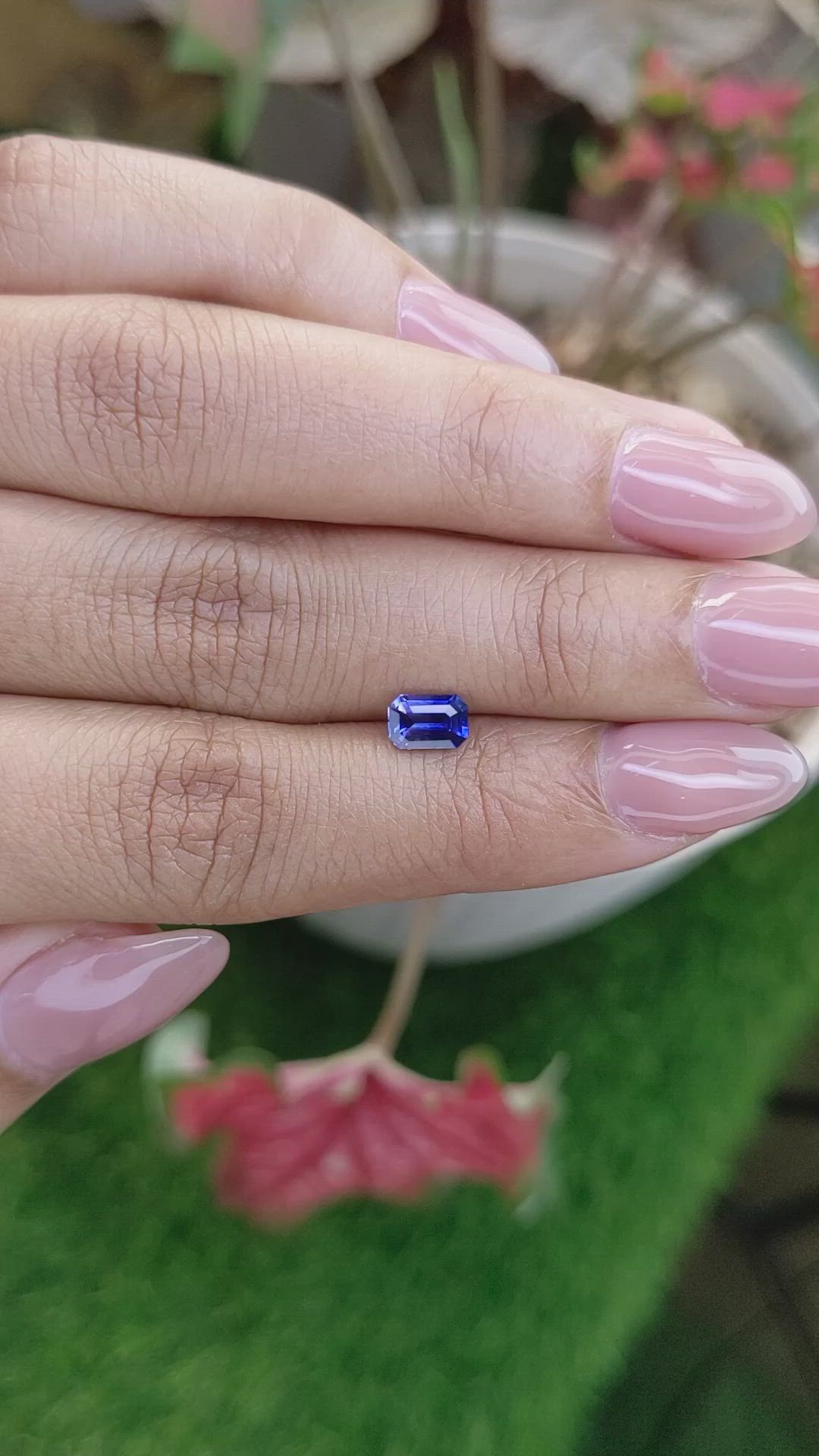 0.77 Ct. Blue Sapphire from Ceylon (Sri Lanka) Size Video
