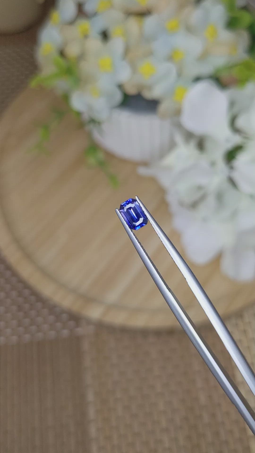 0.77 Ct. Blue Sapphire from Ceylon (Sri Lanka) Size Video