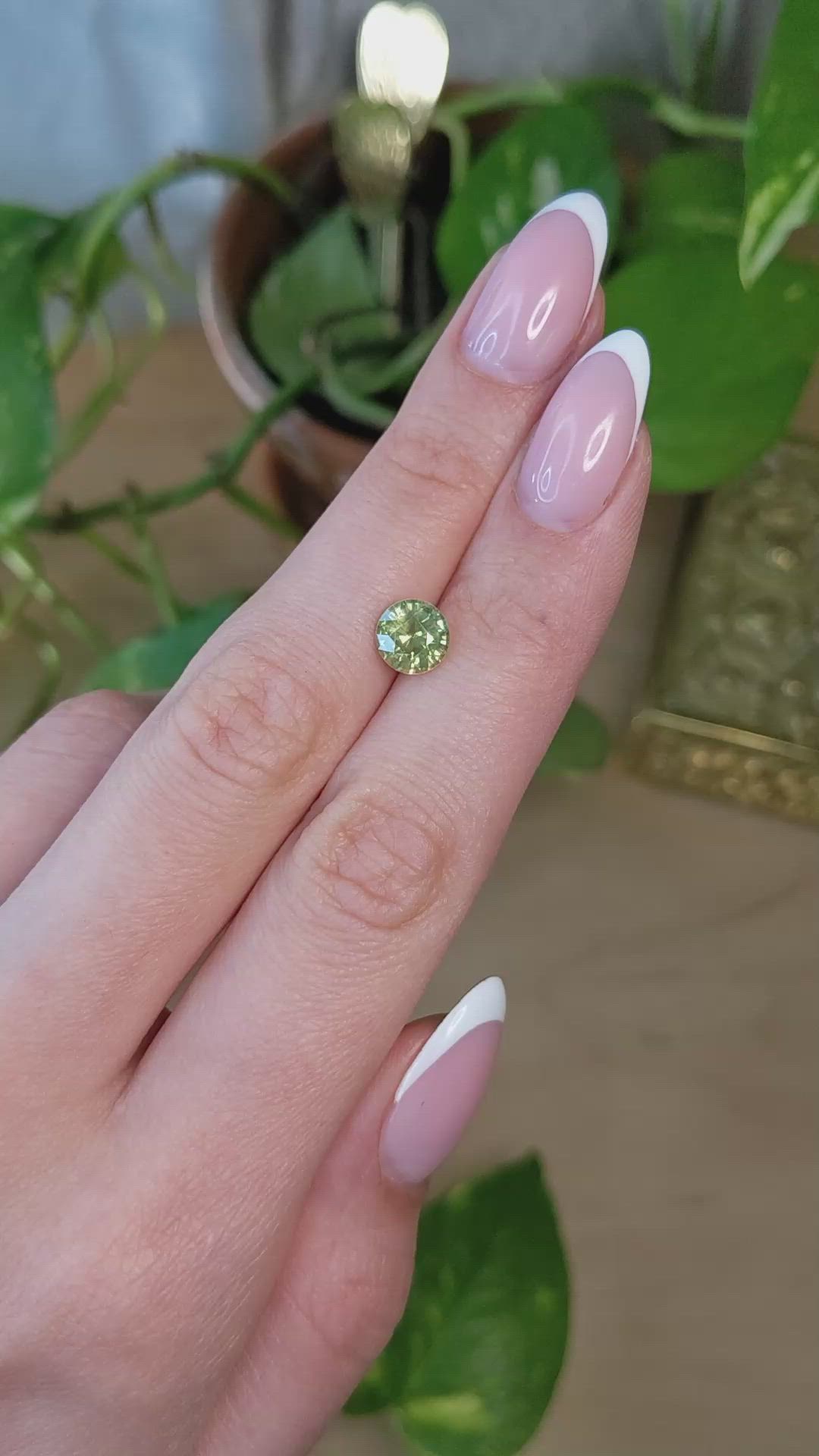 2.00 Ct. Yellowish Green Sapphire from Montana Size Video