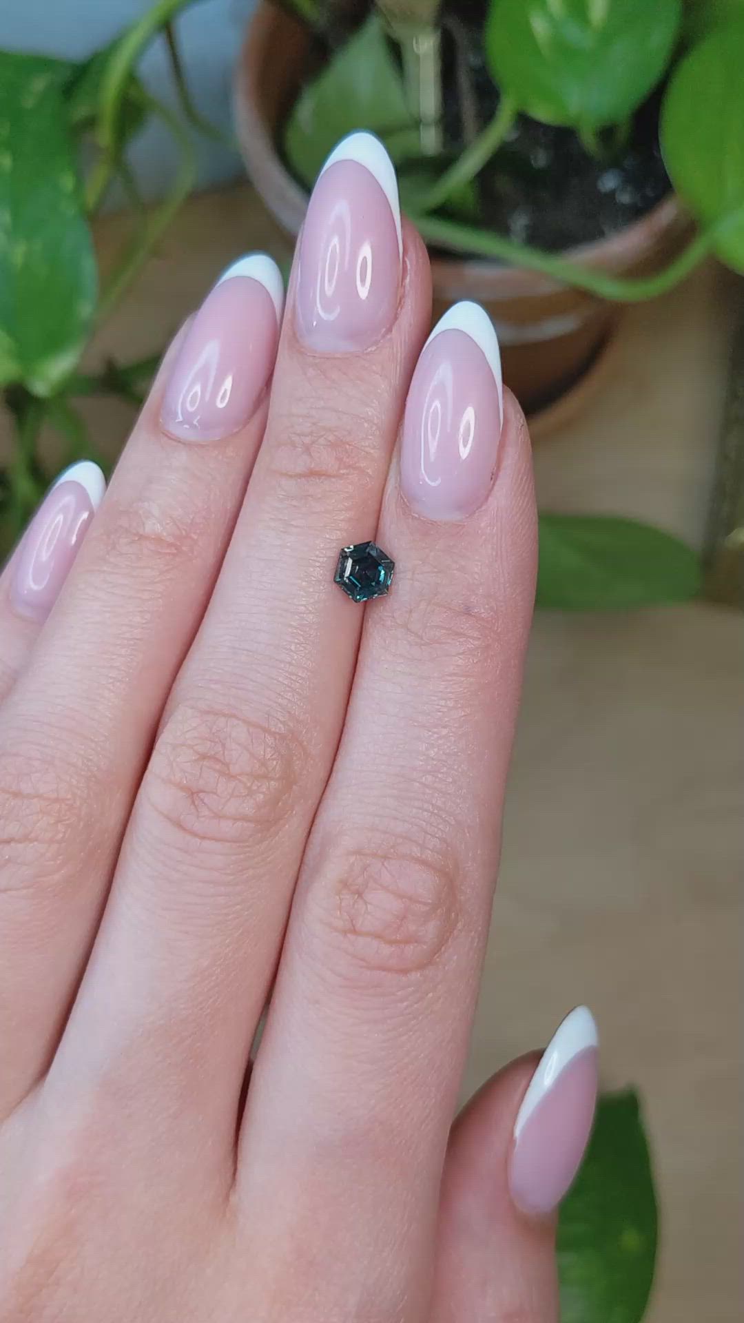 0.99 Ct. Bluish Green Sapphire from Montana Size Video
