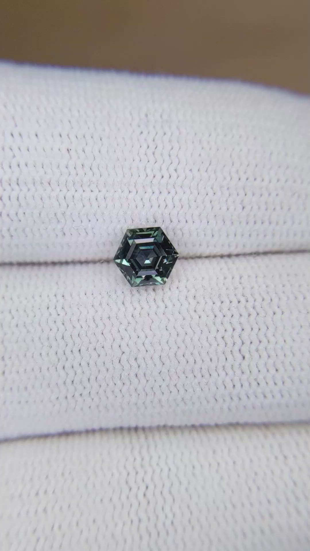 0.99 Ct. Bluish Green Sapphire from Montana Size Video