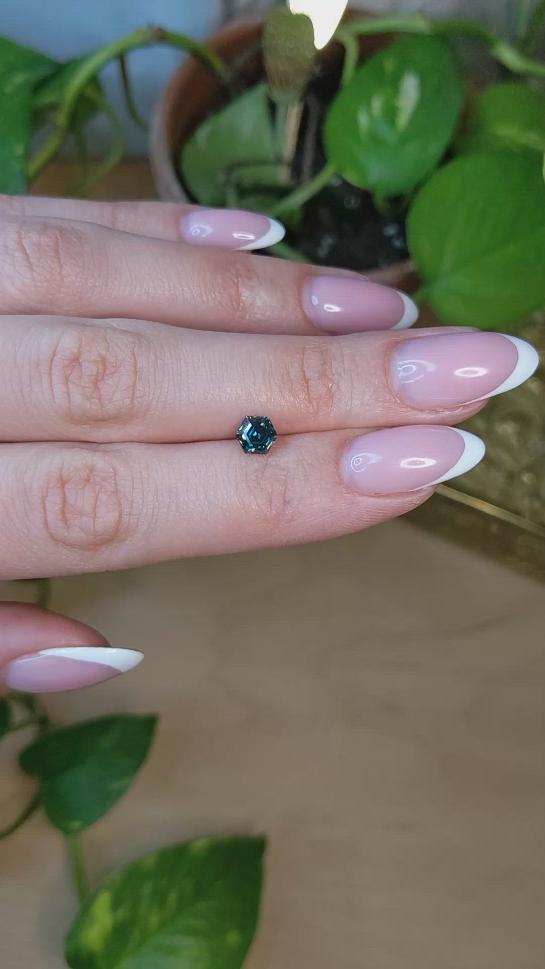 0.99 Ct. Bluish Green Sapphire from Montana Size Video