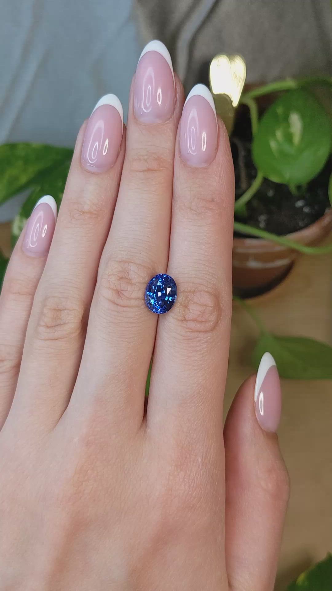 4.57 Ct. Blue Sapphire from Ceylon (Sri Lanka) Size Video