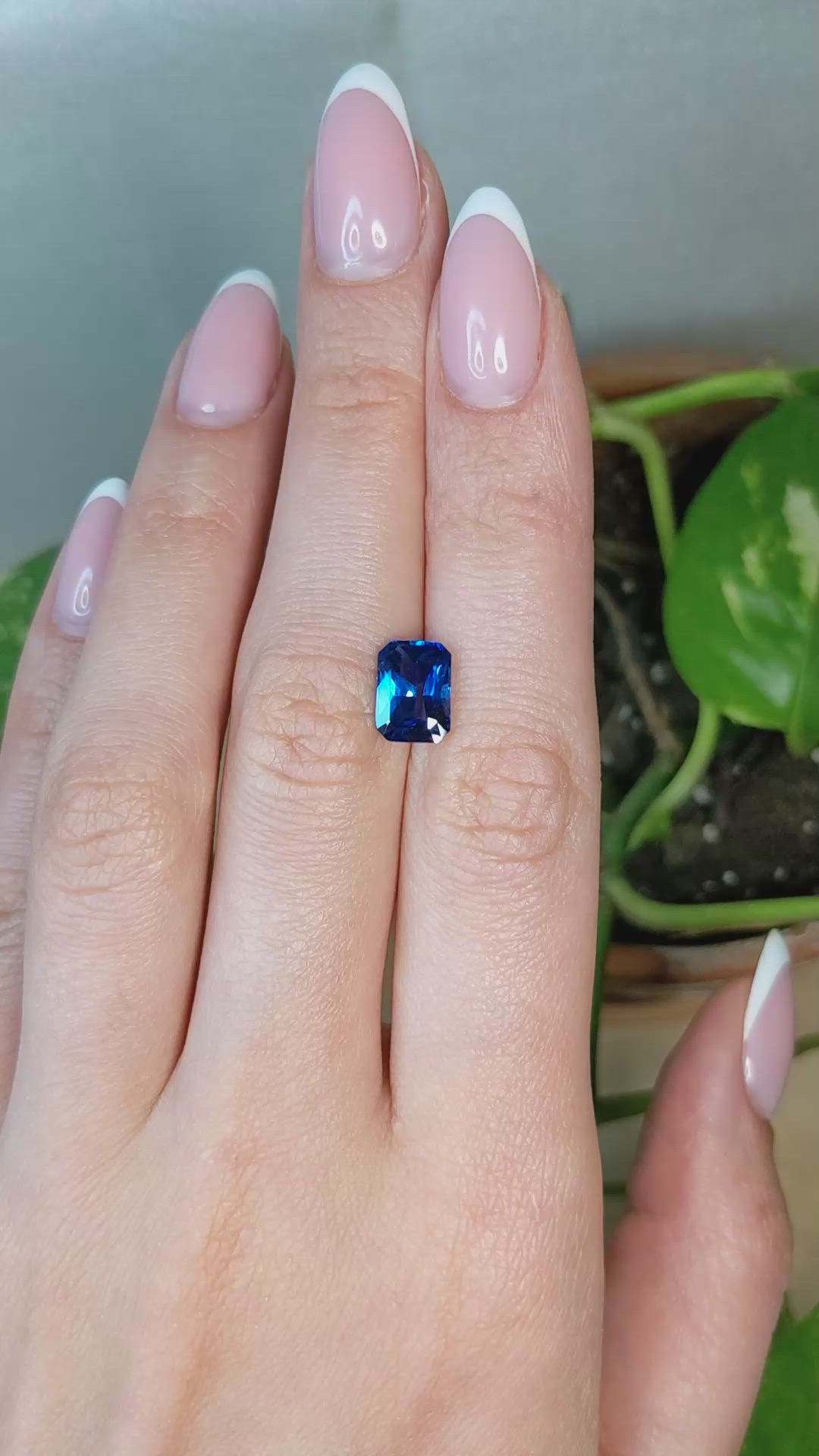 3.04 Ct. Blue Sapphire from Ceylon (Sri Lanka) Size Video
