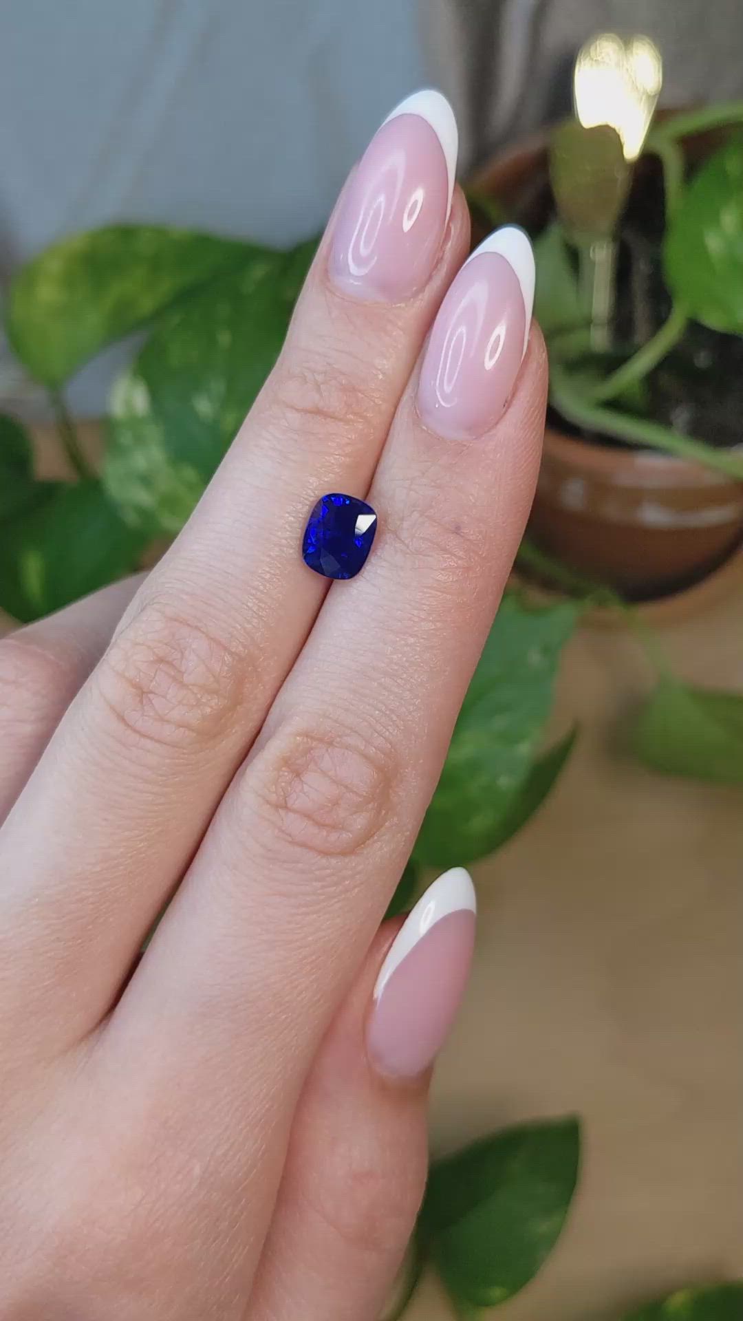 2.10 Ct. Blue Sapphire from Ceylon (Sri Lanka) Size Video