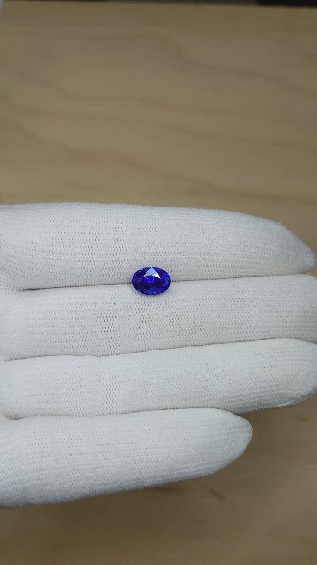 2.58 Ct. Blue Sapphire from Ceylon (Sri Lanka) Size Video