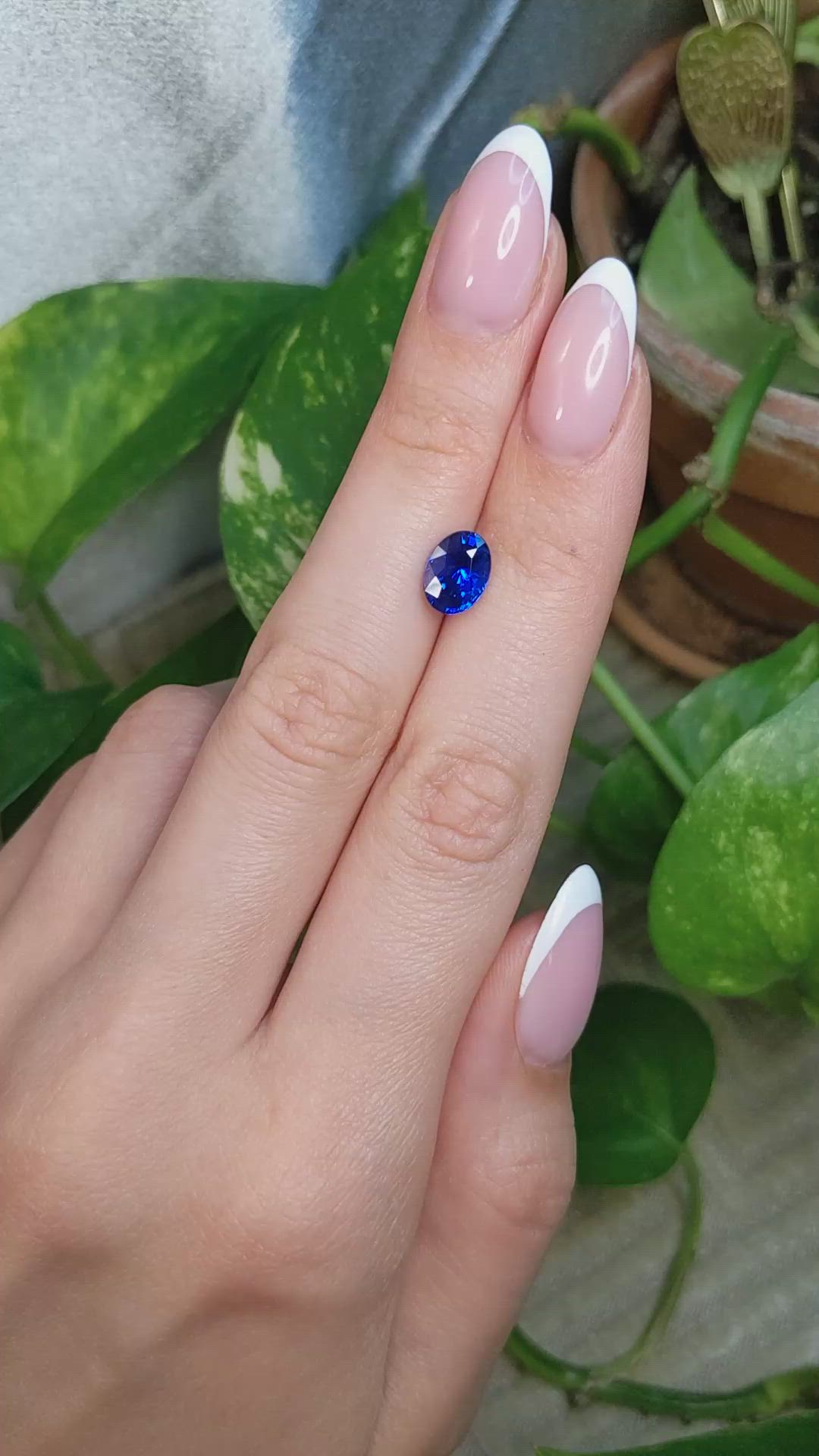 2.58 Ct. Blue Sapphire from Ceylon (Sri Lanka) Size Video